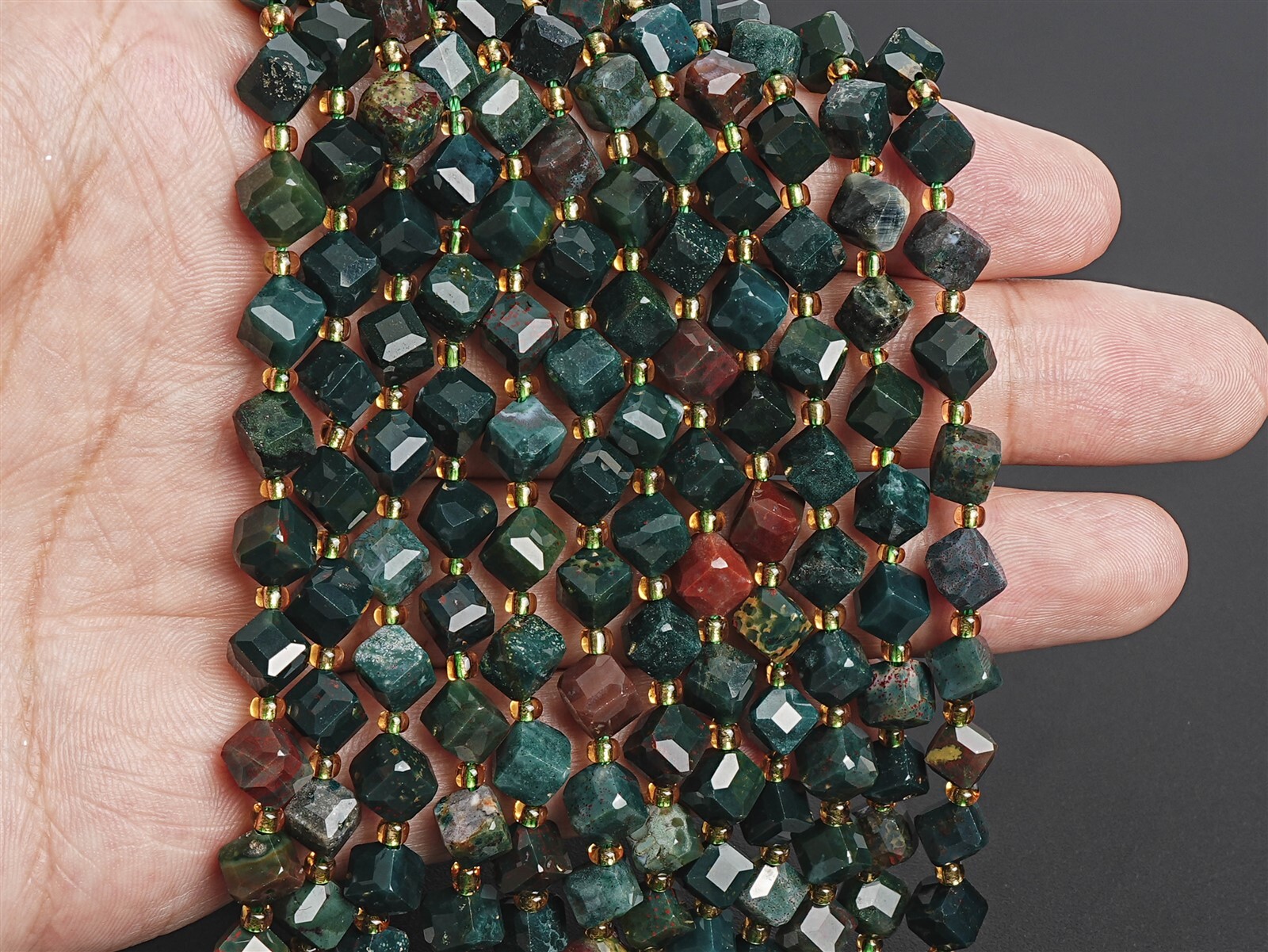 8MM Genuine Natural Dark green Blood Stone Beads AAA Faceted Cube Loose Beads
