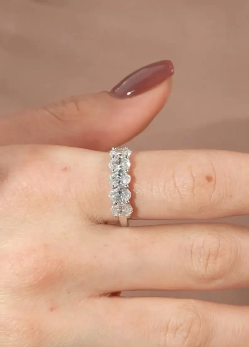 IGI 1.50 CT Oval Cut EF/VS1 Lab Grown Diamond Half Eternity Band 14k White Gold