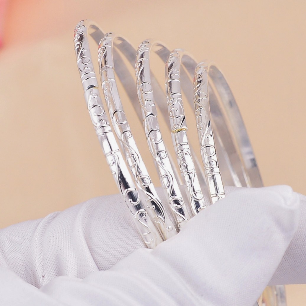 5pcs Combination Bright Silver Carved Pattern Layered Stacked Bracelet Bangle