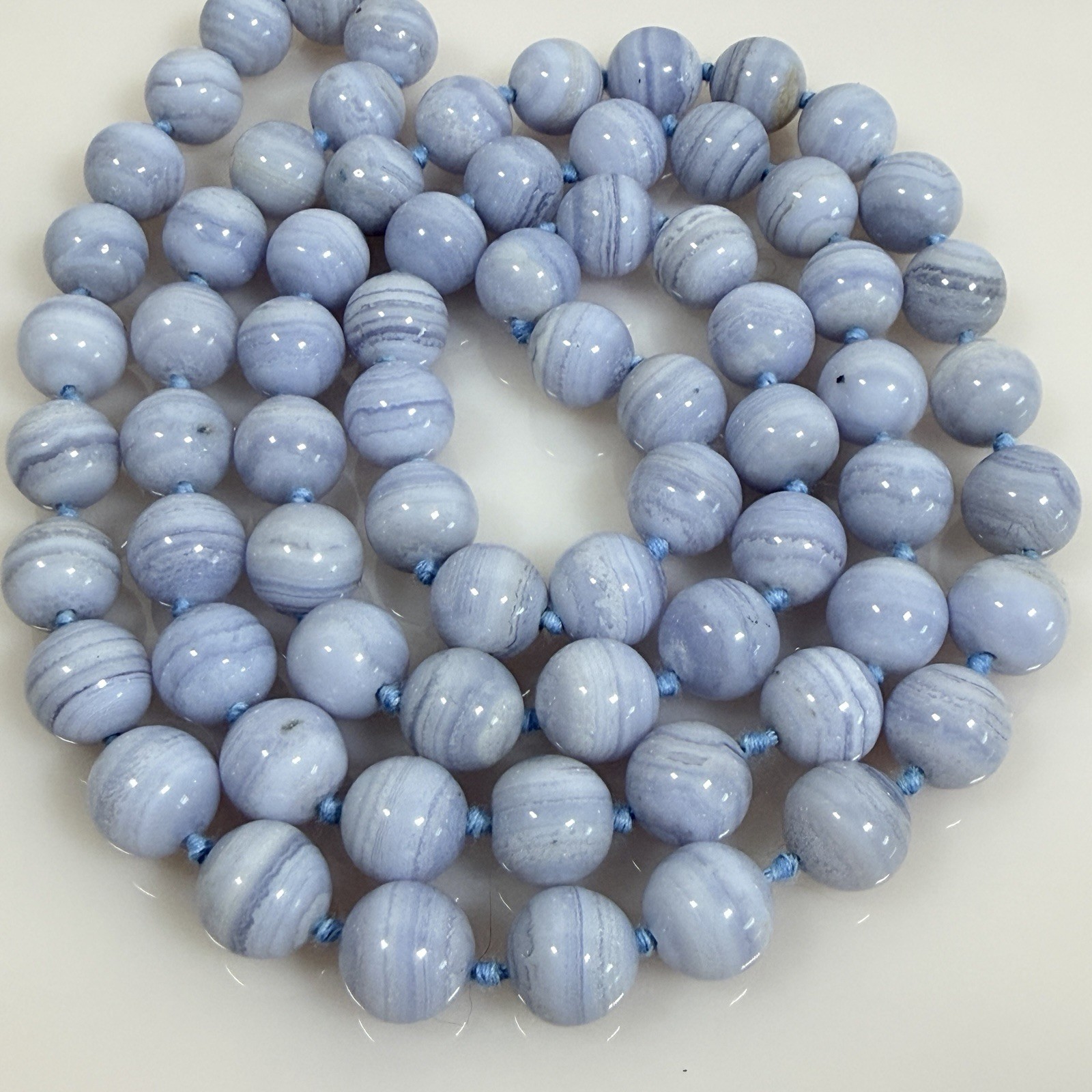 Vintage Blue Lace Agate Beaded Necklace 31″ Endless Strand Hand Knotted 9.7 mm