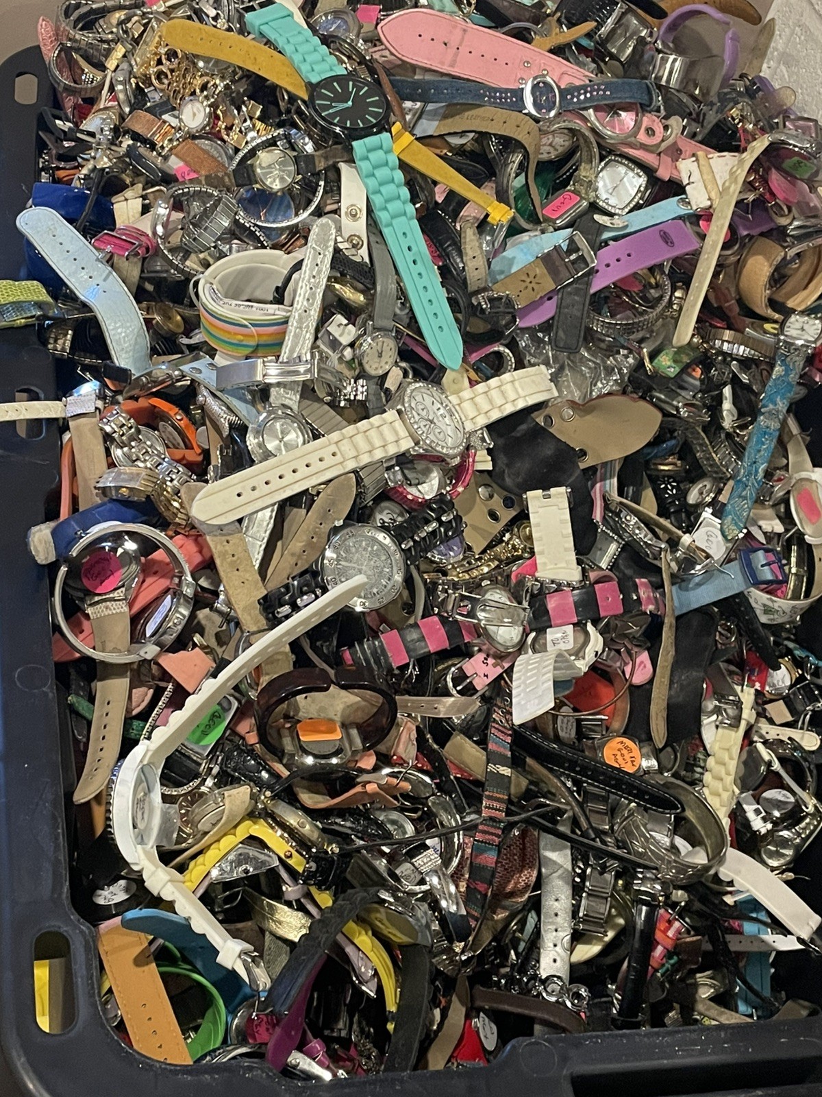 Bulk Mixed Lot Assorted Wristwatches with Watch Bands/Straps, Unisex Adults