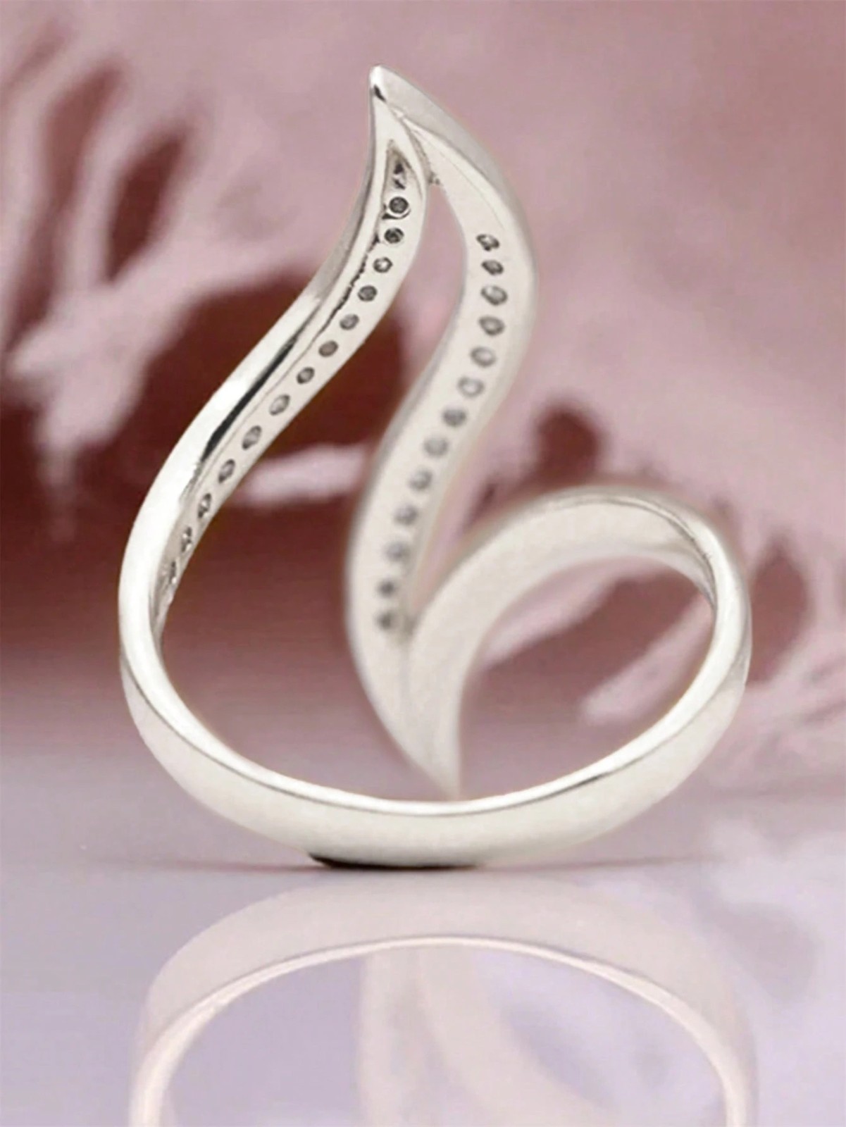Elegant Cubic Zirconia Ring Curve Twist Women’s Party Engagement Ring Gift Her
