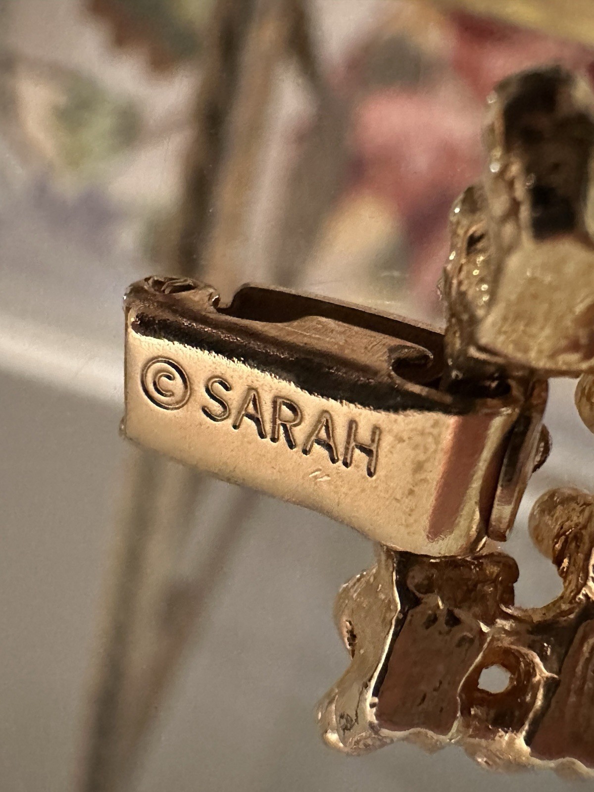 Vintage Signed Sarah Coventry Gold Tone Ballad Beaded Bracelet 7 Inch
