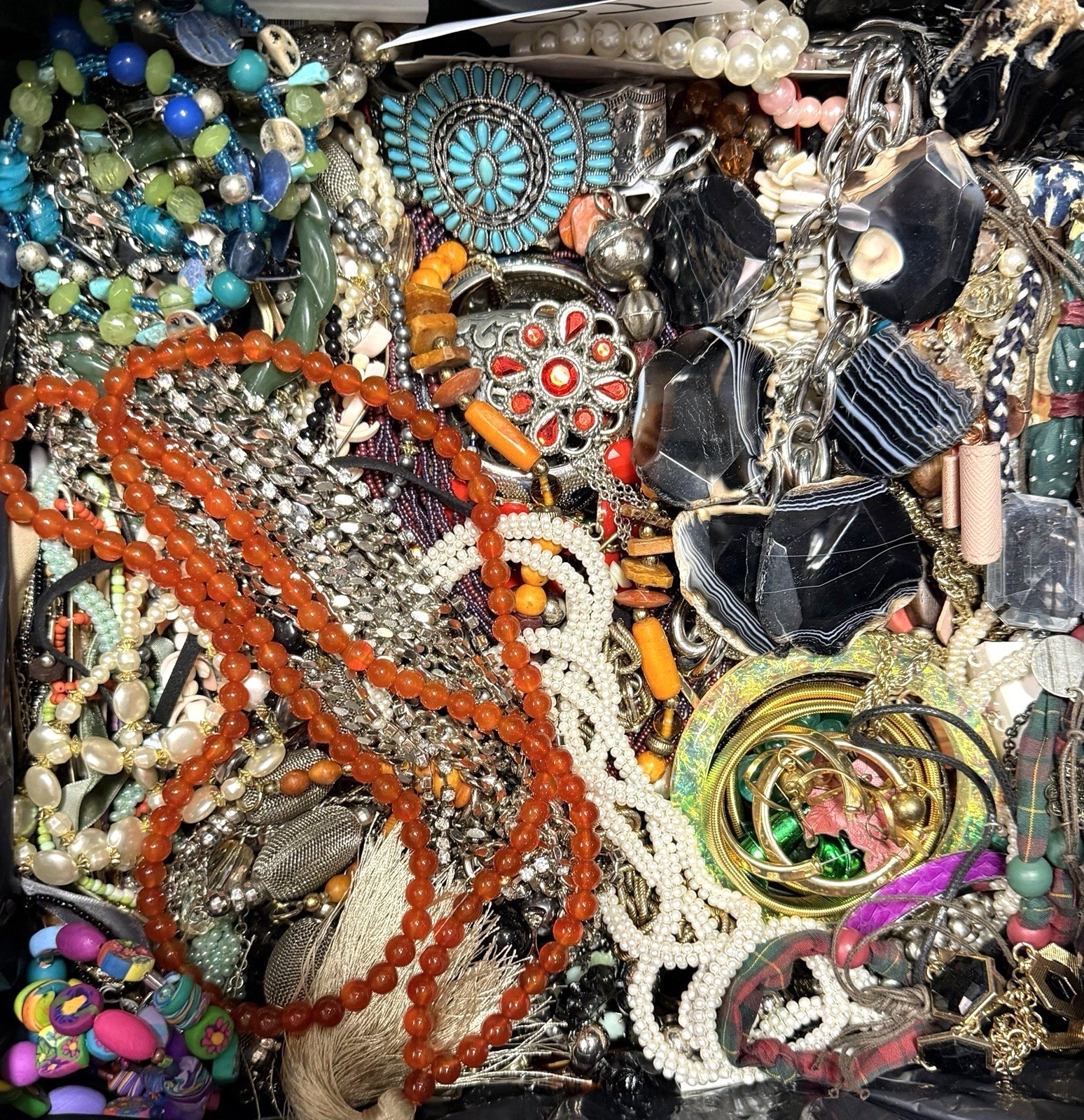 UNTESTED Vintage Modern Jewelry Junk Craft Lot Pieces Part Brooches Bracelet +++