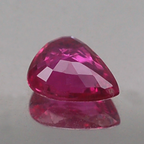 0.55CT SENSATIONAL AA PEAR HEATED ONLY THAILAND PINK RED RUBY NATURAL
