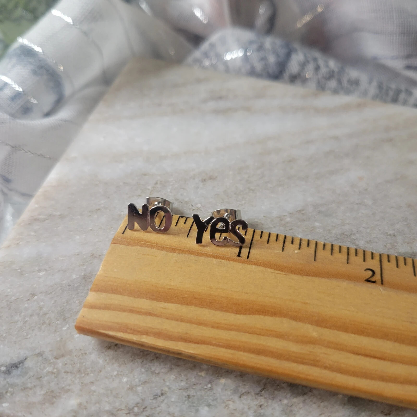 YES/NO .925 Sterling Sliver Stud Earring Pair
