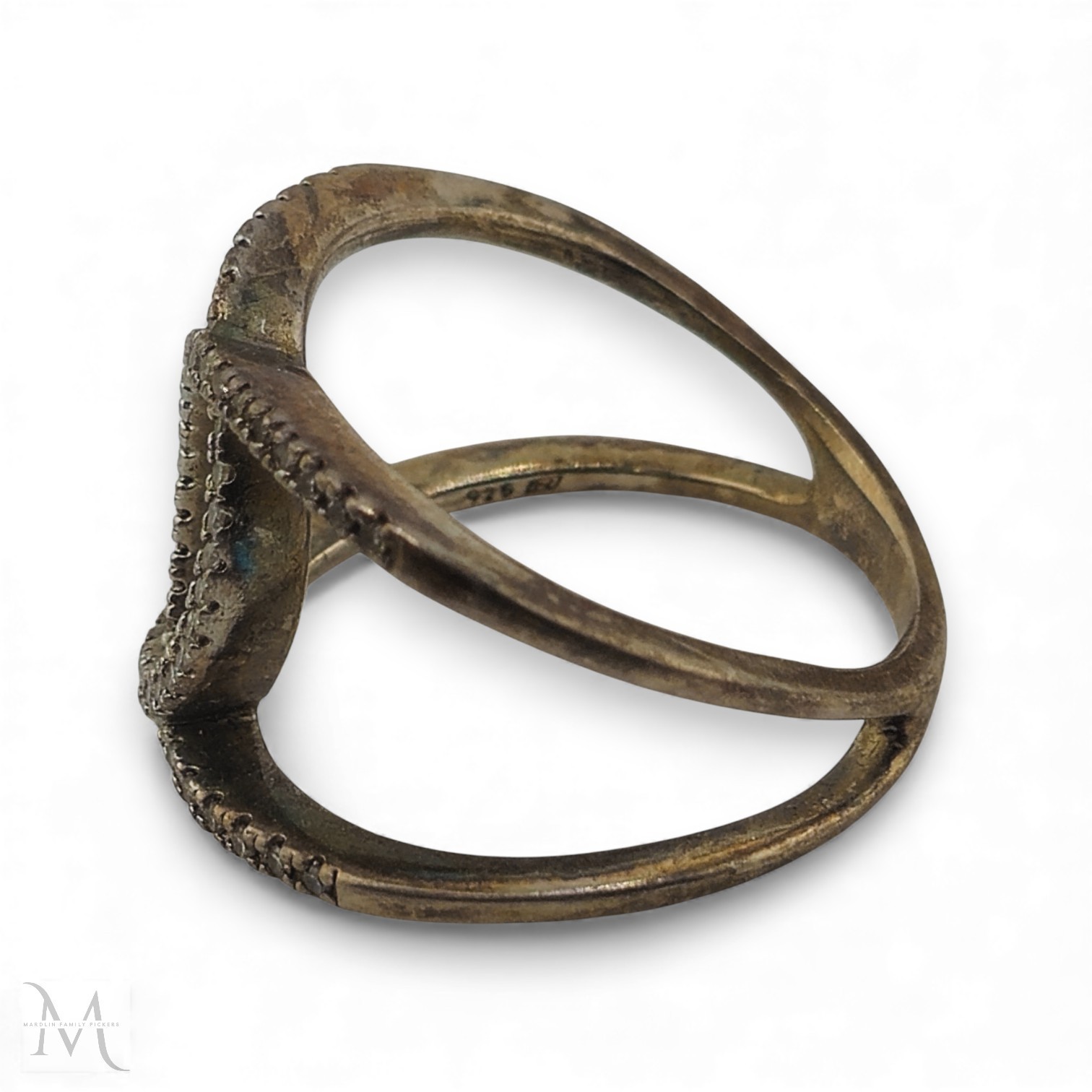 925 Silver Interlocking Loops Ring Size 7.5 4g Pave Stones Stylish Everyday Wear