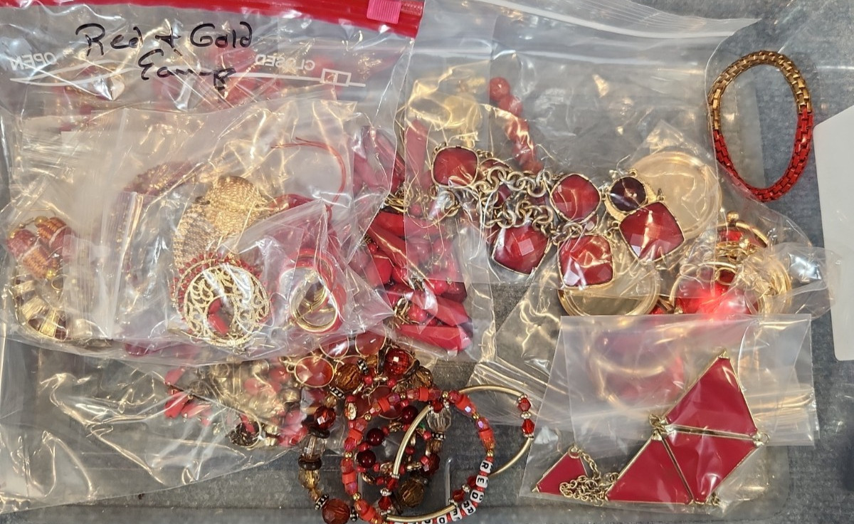 Jewelry Wearable Red & Gold Tone Collection 5 Lbs Lot #704 See Description