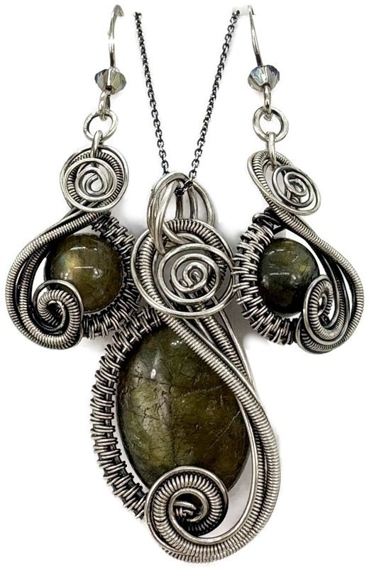Labradorite and Sterling Silver Necklace and Earrings Set with Swarovski Crystal