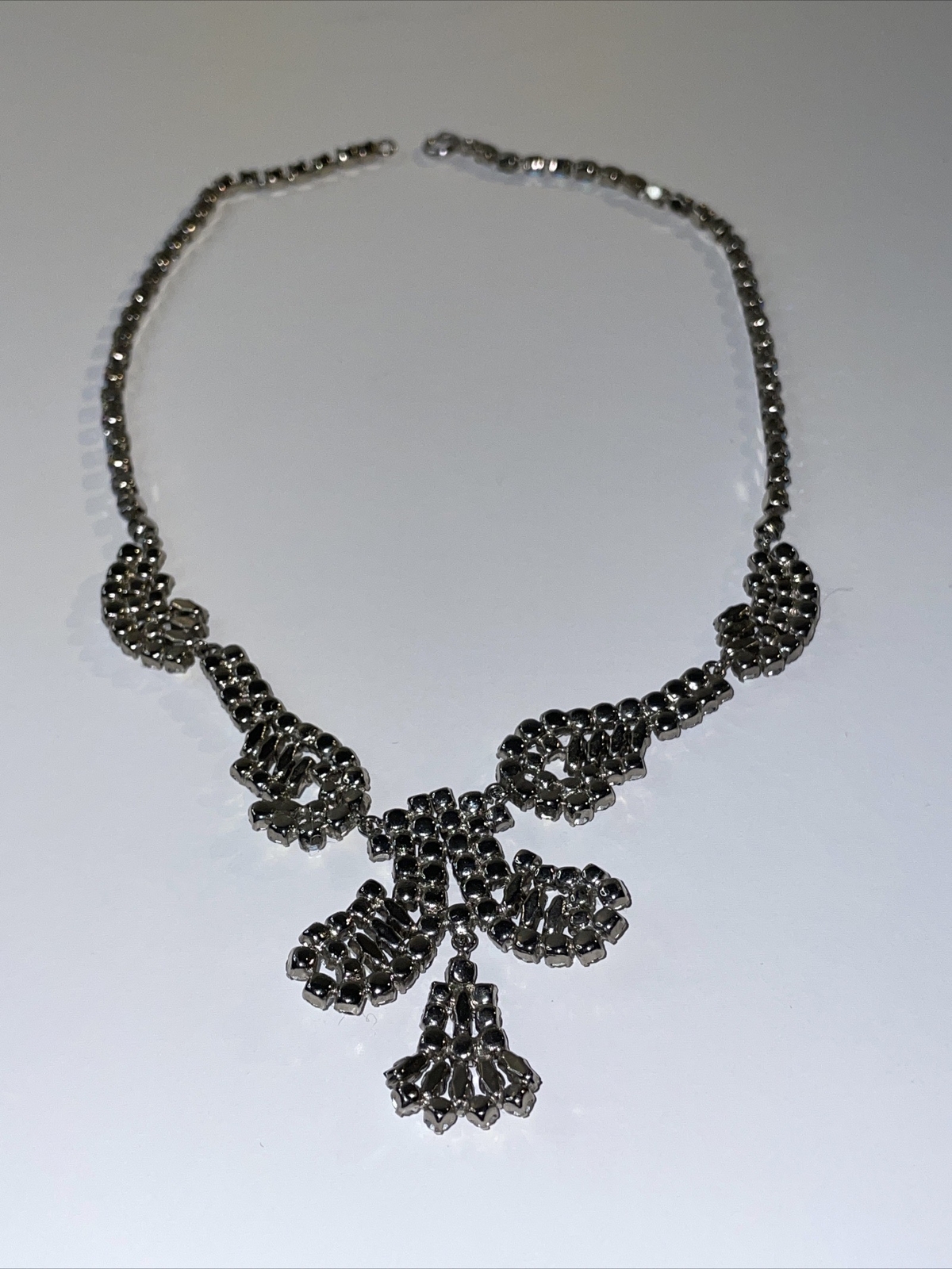 NOS! Vintage Blue Tint Aurora Borealis Rhinestone Necklace Unsigned Foil Back E5