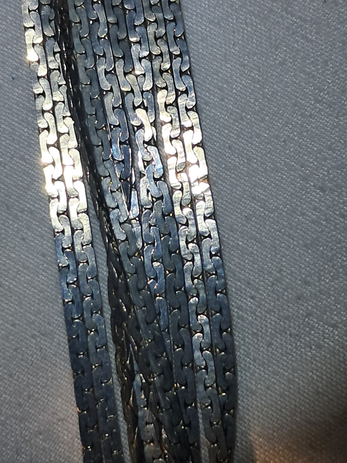 Silky Smooth Silver Tone Necklace 10 Strand Link Chains Expertly Crafted 18″