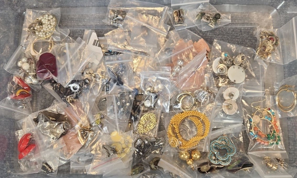 Jewelry Wearable Earring Collection 5 Lbs Matched Pairs Lot #683 See Description