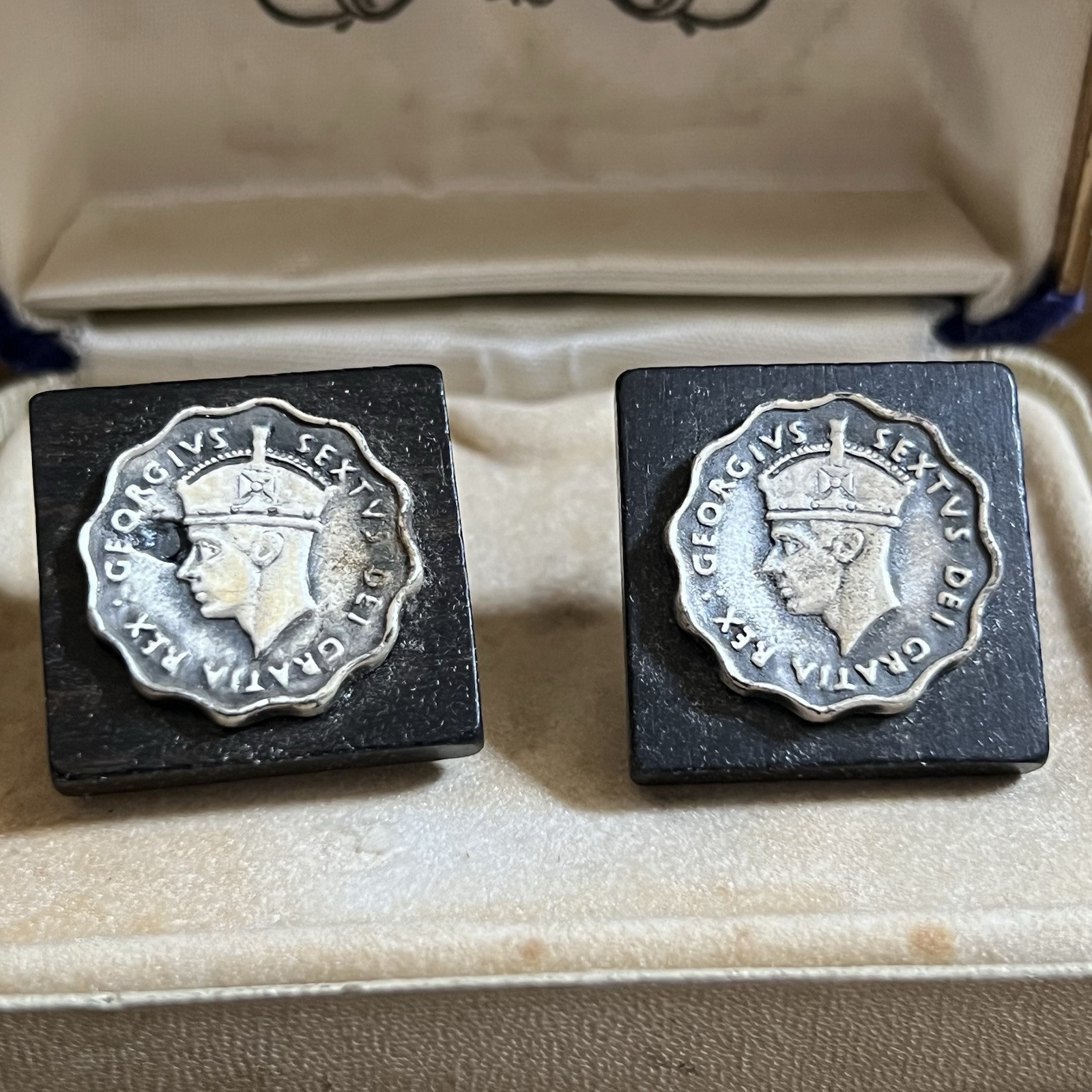 Vintage Tivoli Great Britain Coin Cuff Links