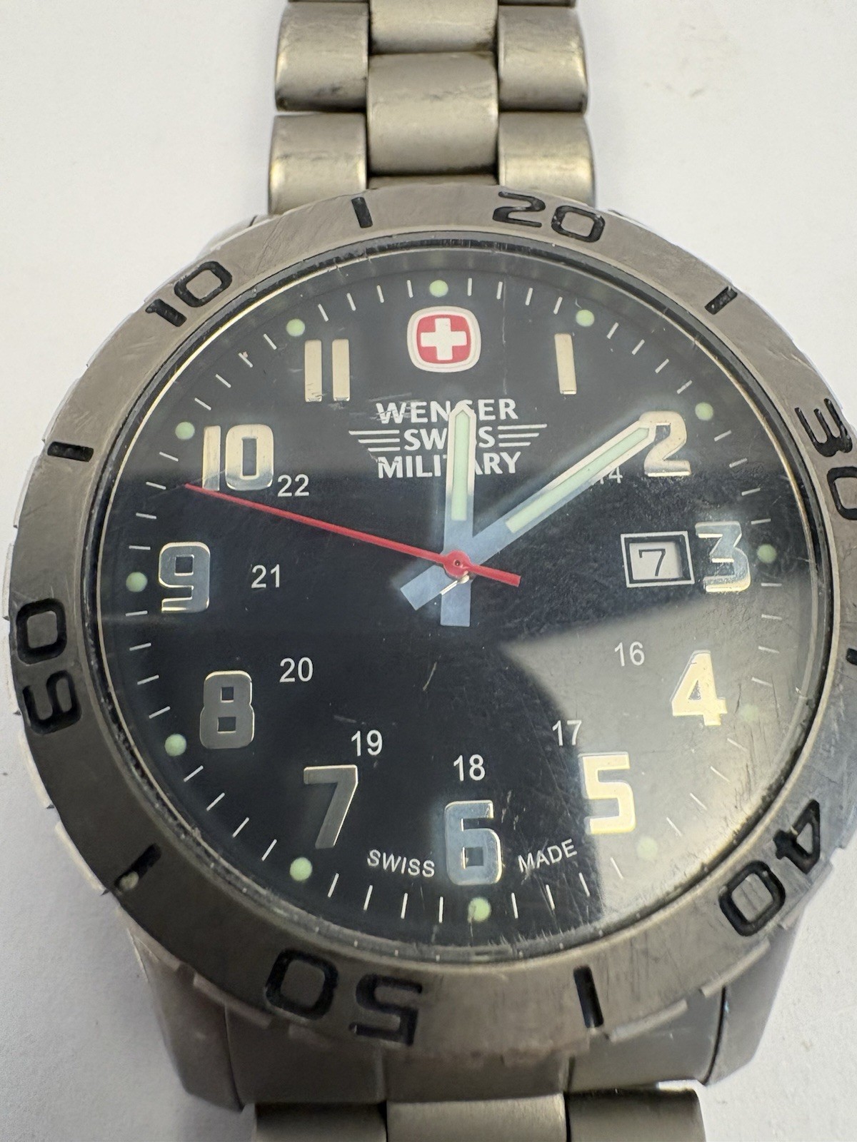 Authentic SWISS MILITAY 096-1009 100M Stainless Steel 9.5in watch Needs Battery