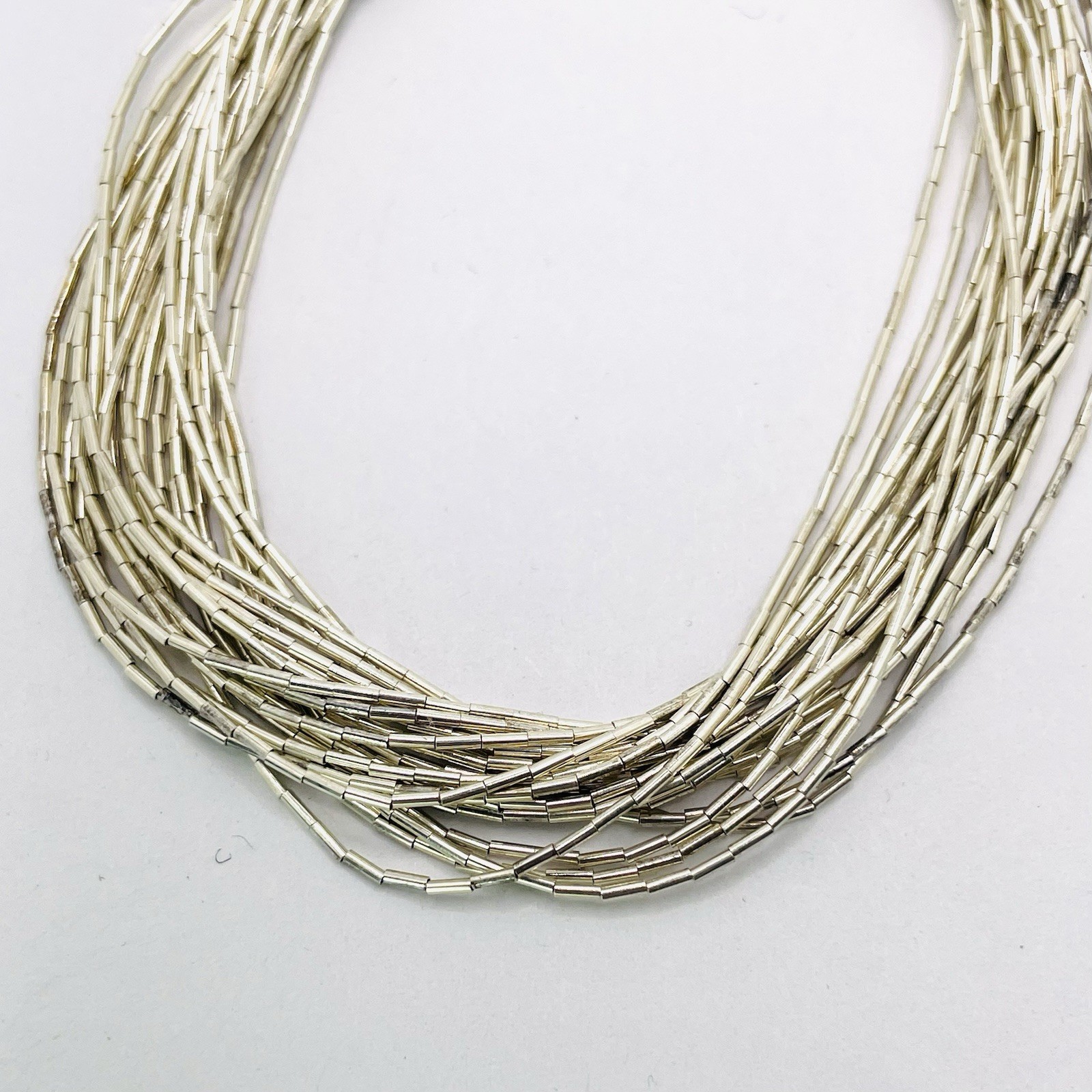 Vintage Sterling Native American 21 Strand Liquid Silver 6.75” Bracelet (6.80g)