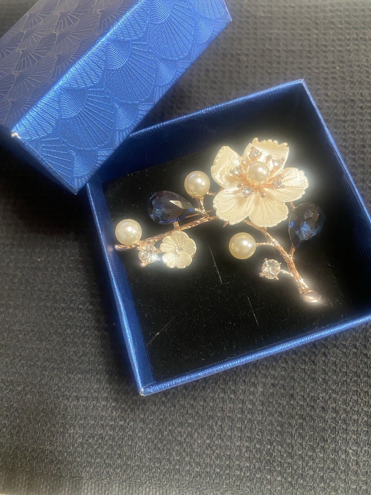 Gold Tone Flower Branch Brooch Pin Faux Pearl White & Blue Crystal 2.5” NWB