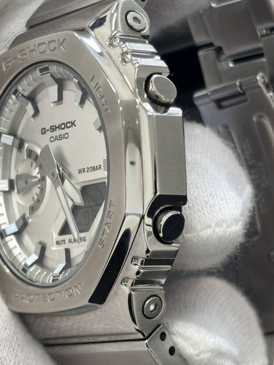 Very Good Condition With Box G-SHOCK GM-2110D-7AJF Metal Covered Metal Band