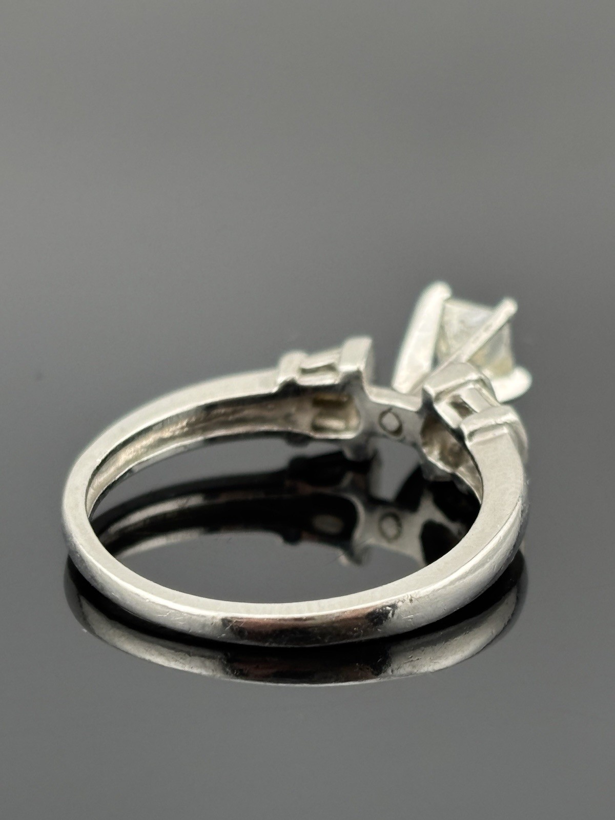 Estate 950 Platinum Princess Cut Diamond Engagement Ring w Tapered Baguette sz 7