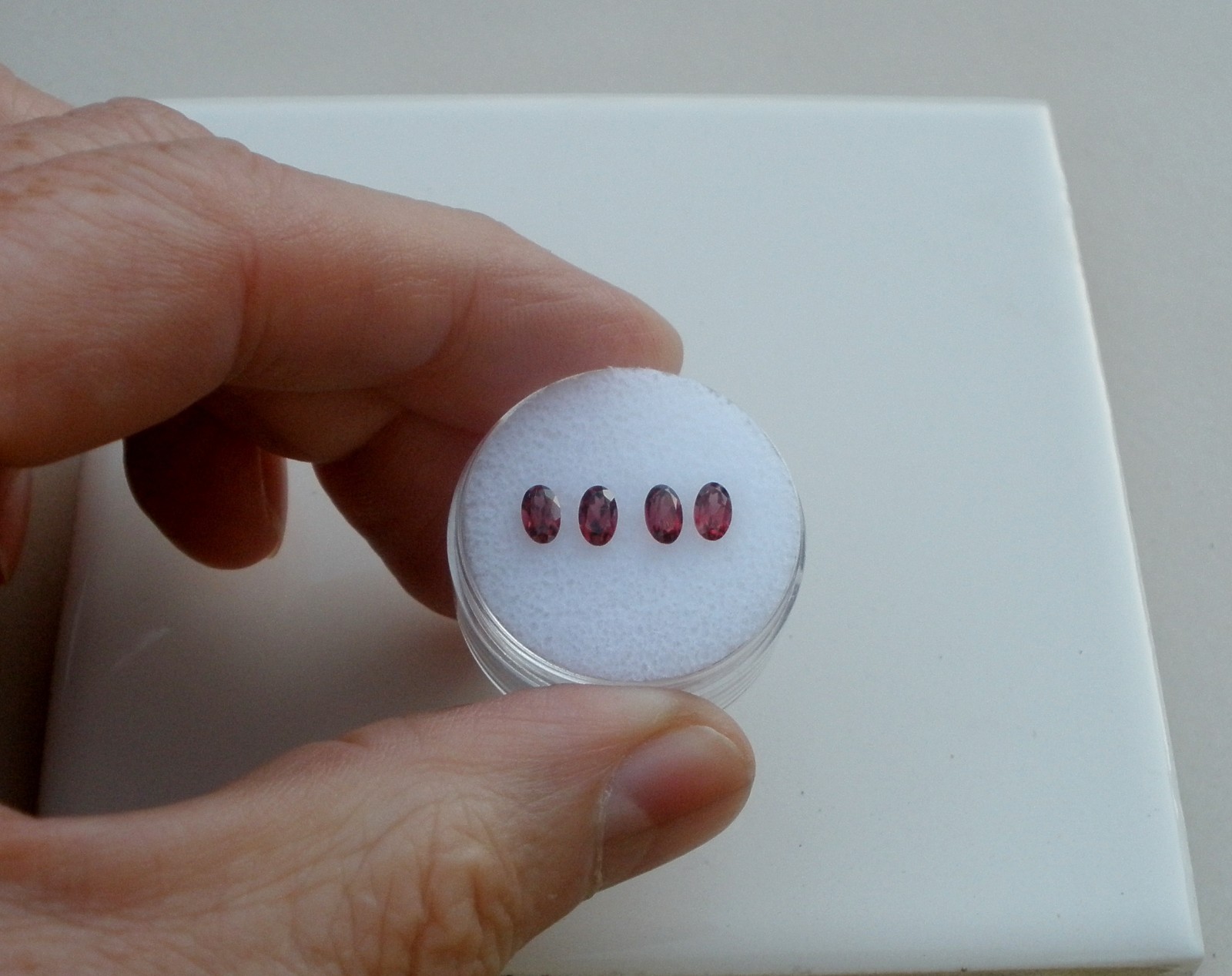 4 Garnet Oval Natural Gems Loose Faceted 5x3mm each