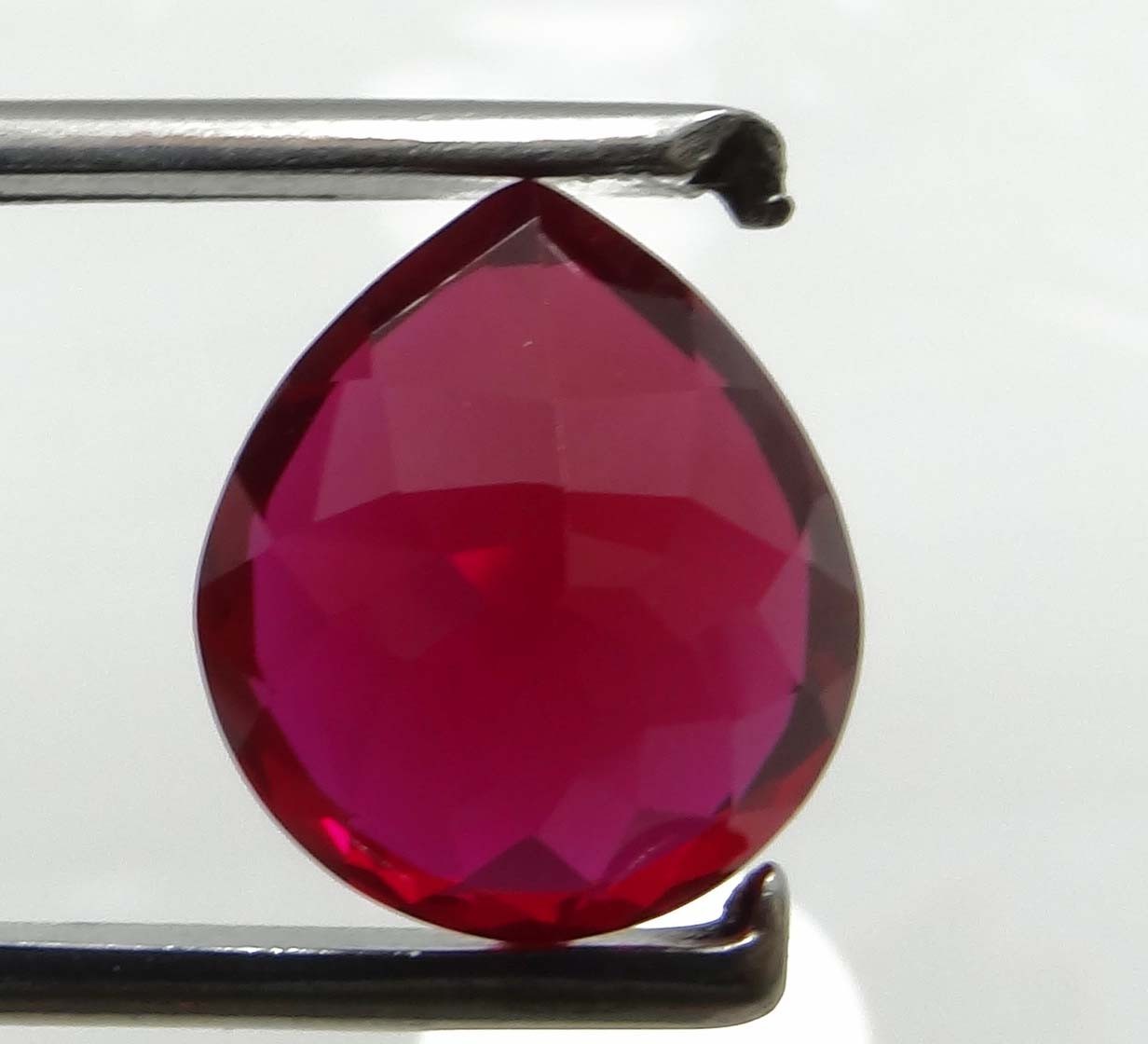 NATURAL 9.00 CTS PIGEON BLOOD RED RUBY pear GEMSTONE CERTIFIED