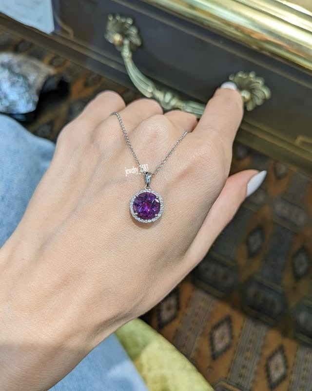 Women Simulated Diamond Dainty Round Pendant For Party Wear Free 18″ Chain925