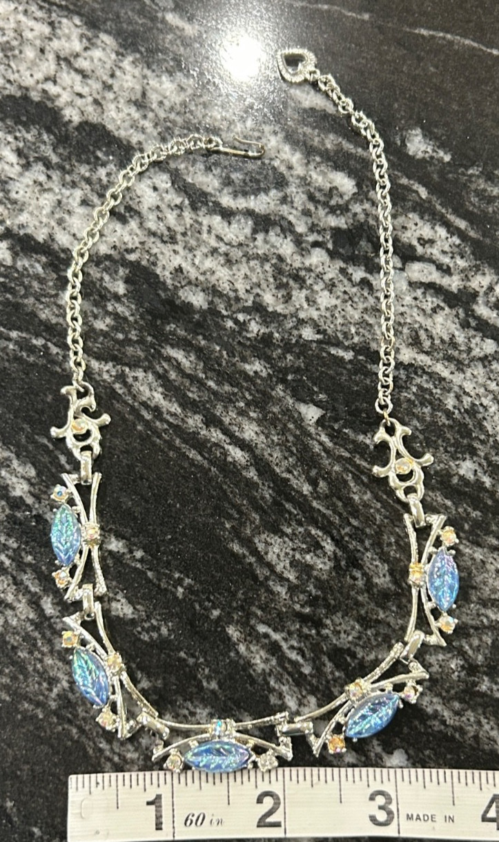 Vintage CARVED Blue AB Foil Back Glass Rhinestone Silvertone Necklace 1950/60s