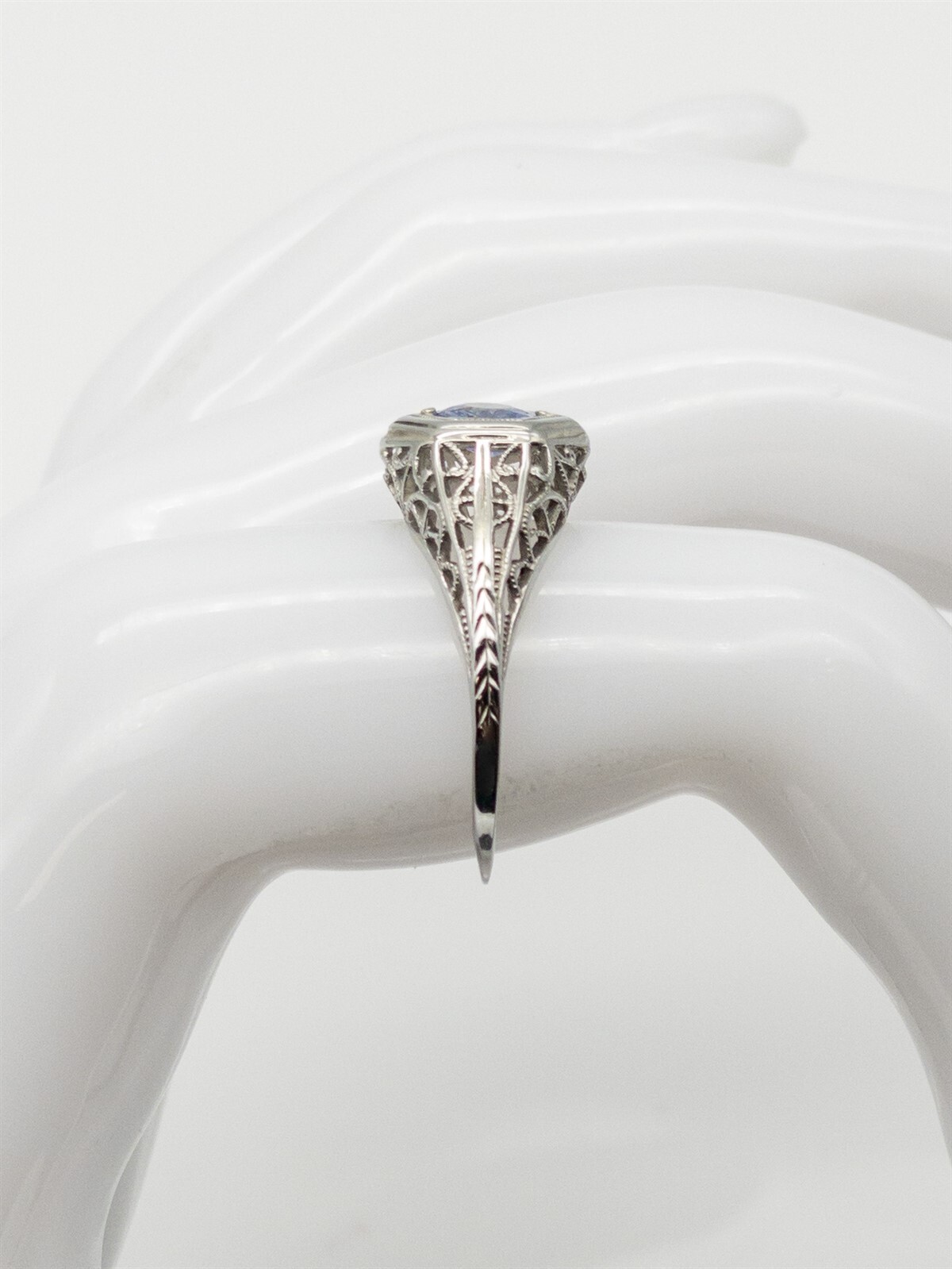 Antique 1920s $2400 .75ct Ceylon Blue Sapphire 18k White Gold Filigree Ring