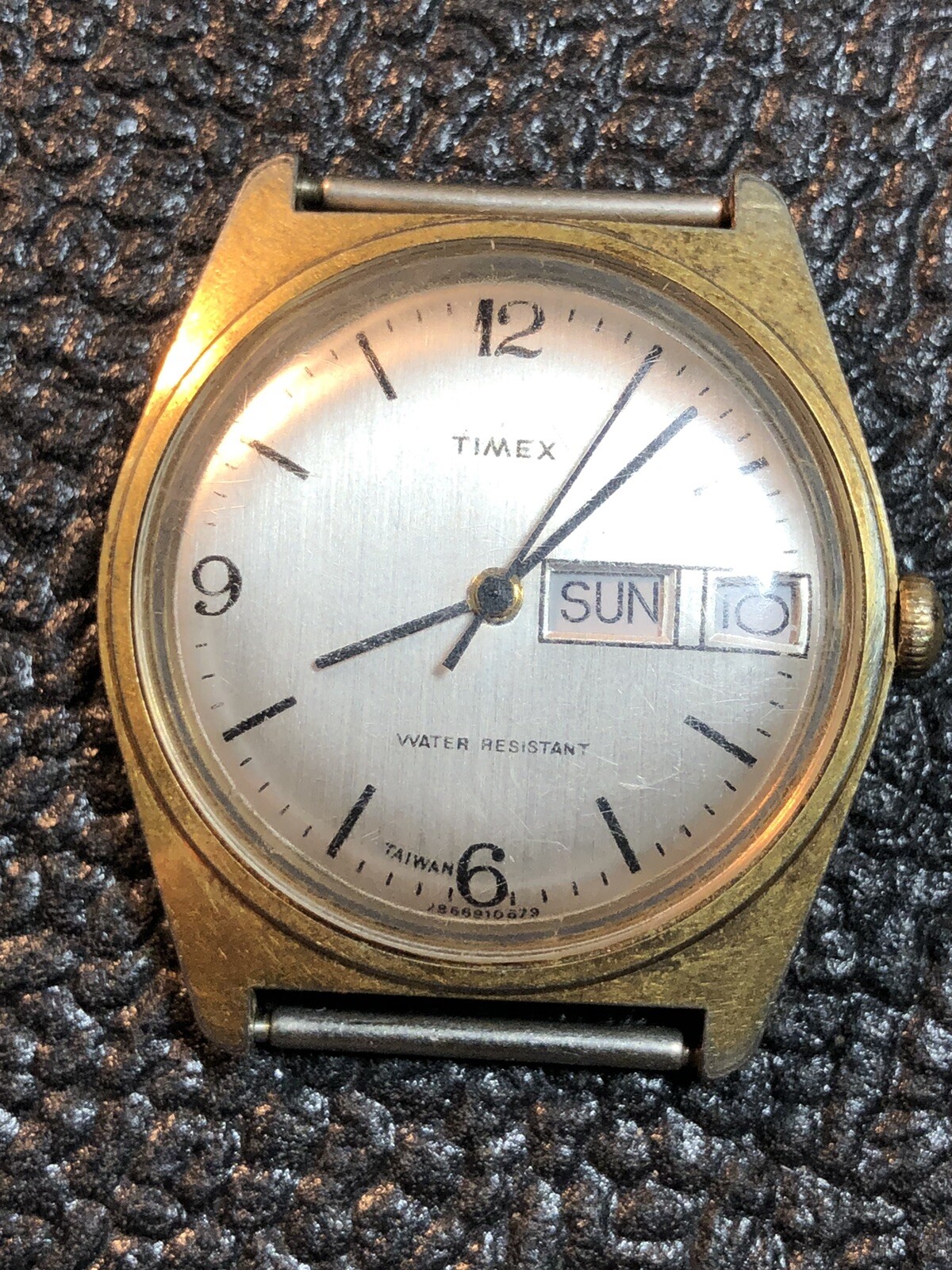 Vintage Timex Great Britain Men’s Mechanical Watch 34mm For Repair Runs