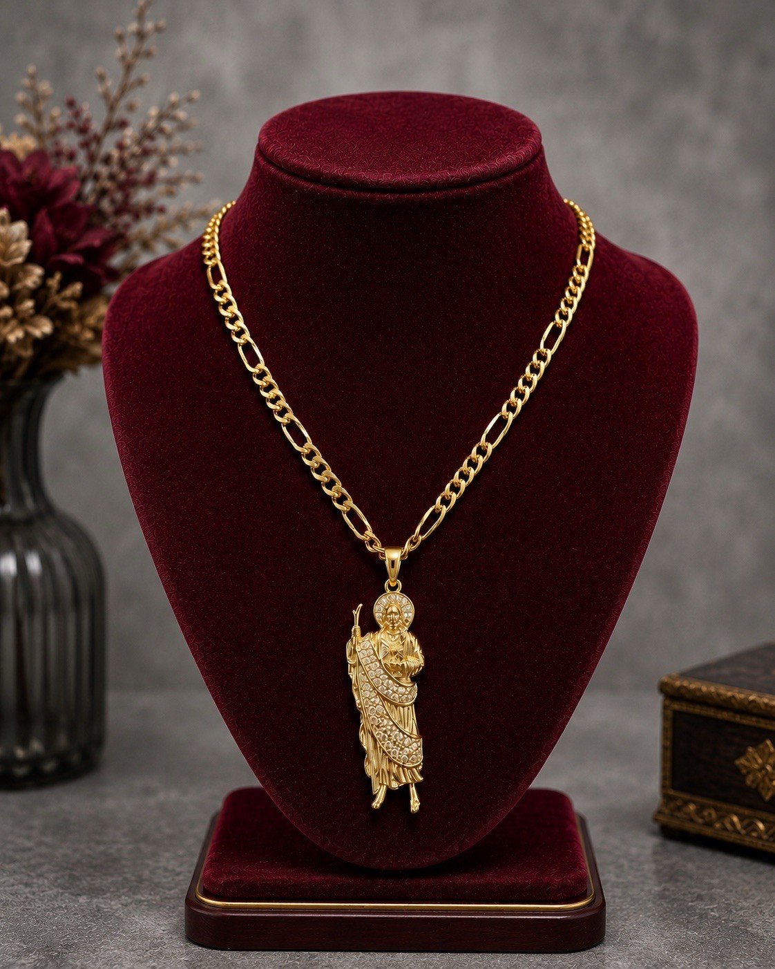 Gold plated Figaro none tarnished Charm Pendant Necklace Lobster Closure