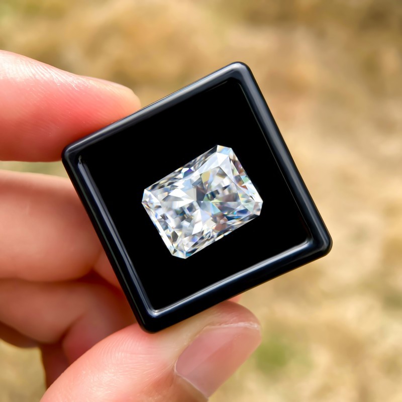 US Exquisite Radiant Cut Loose Moissanite Stone 0.2ct-10ct VVS1 GRA Certificate