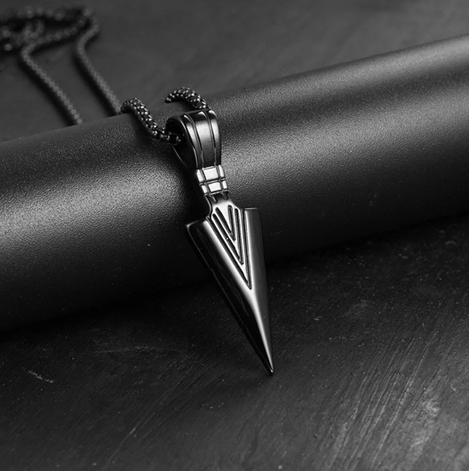 Black Arrowhead Mens Arrow Pendant Necklace 24″ Chain – Native American Style