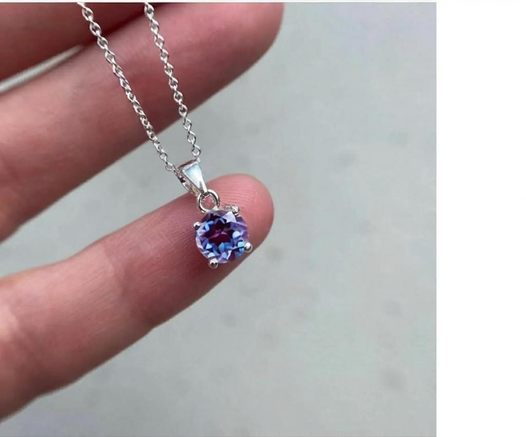 Natural 17.15 CT Color Change Alexandrite Certified Gemstone Pendant 925 Silver