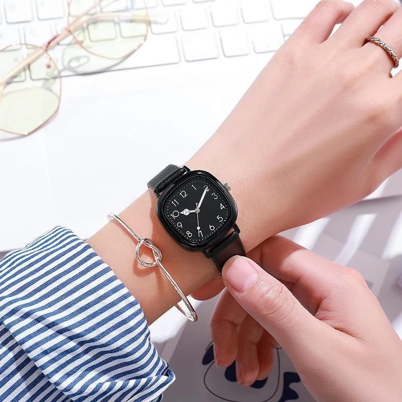 Women Watch Fashion Square Quartz Silicone Strap Wristwatches