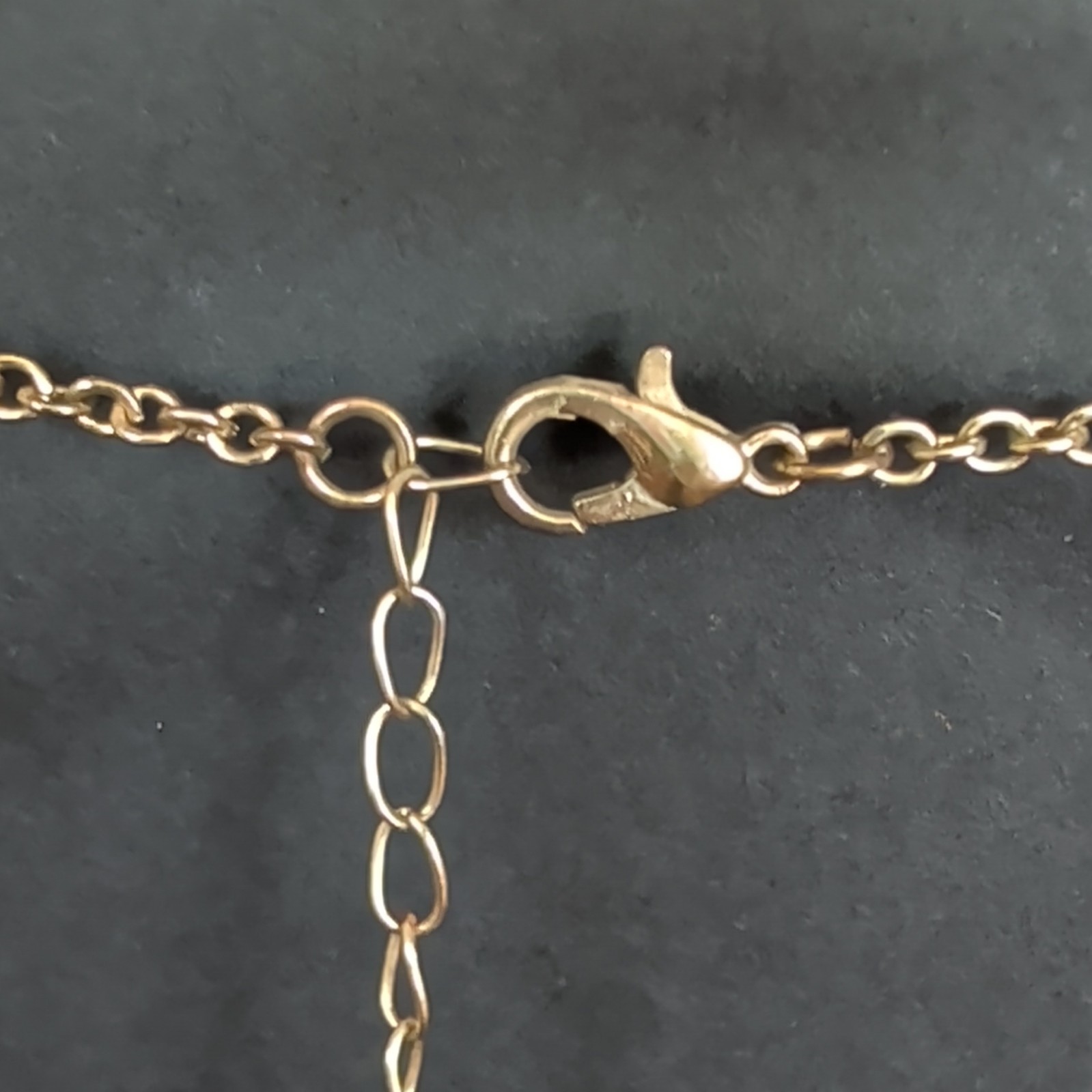 Gold Tone Cable Chain Necklace “Besties” Charm Pendant w/ Pink Tassel