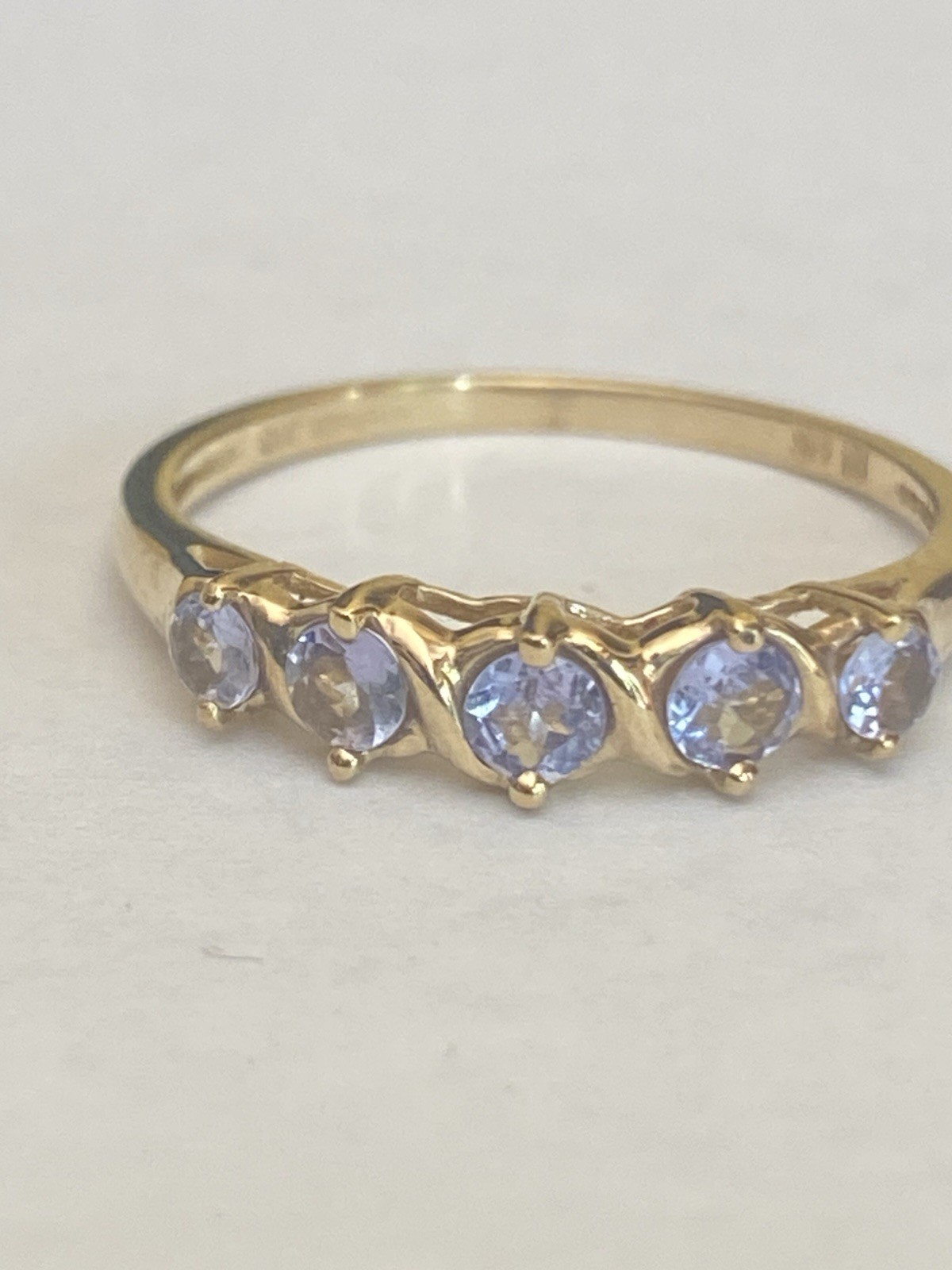 9 Carat Yellow Gold Tanzanite Set Ring Size P