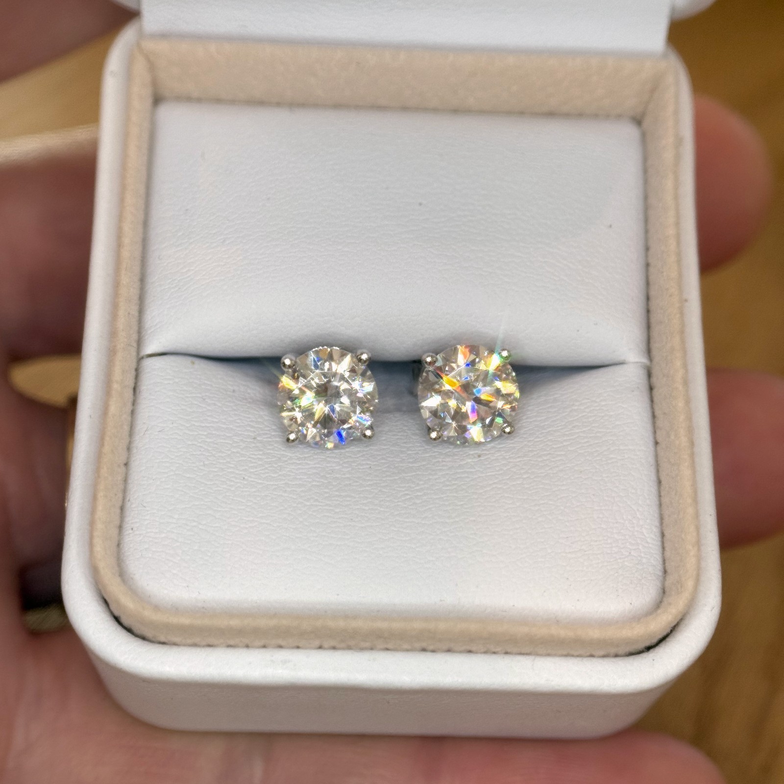 Certified D Color VVS1 Moissanite Solitaire Stud Earrings Screwback