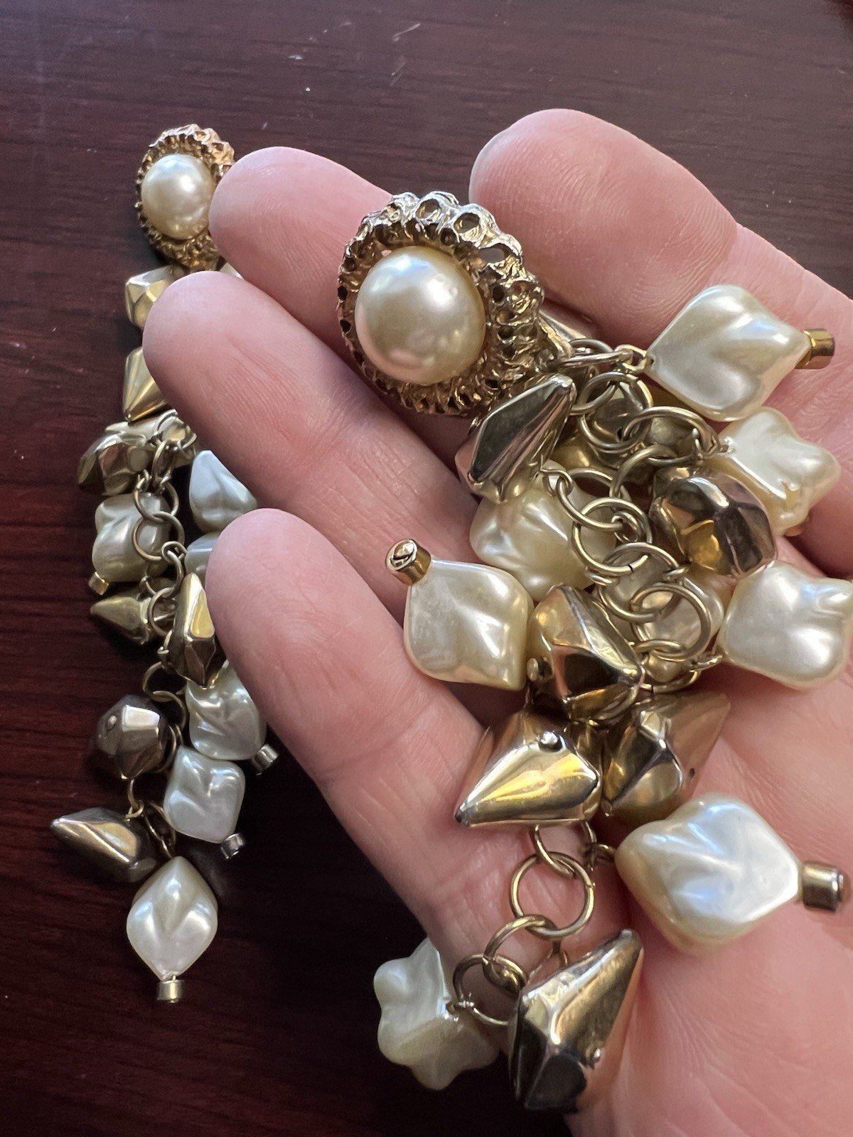 Stylish Costume Jewelry Earrings – Fashion Statement or Everyday Wear
