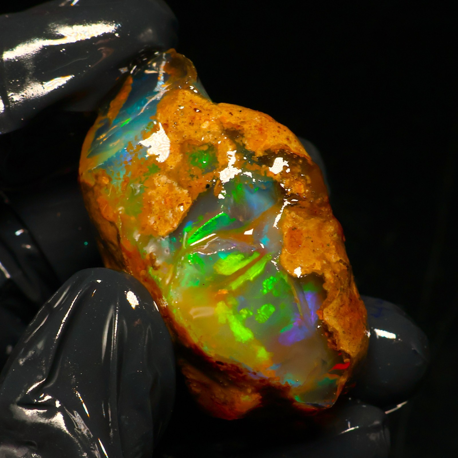 Natural Ethiopian Welo Opal Rough 137. 85Ct Gemstone– Bright Play of Color Fire