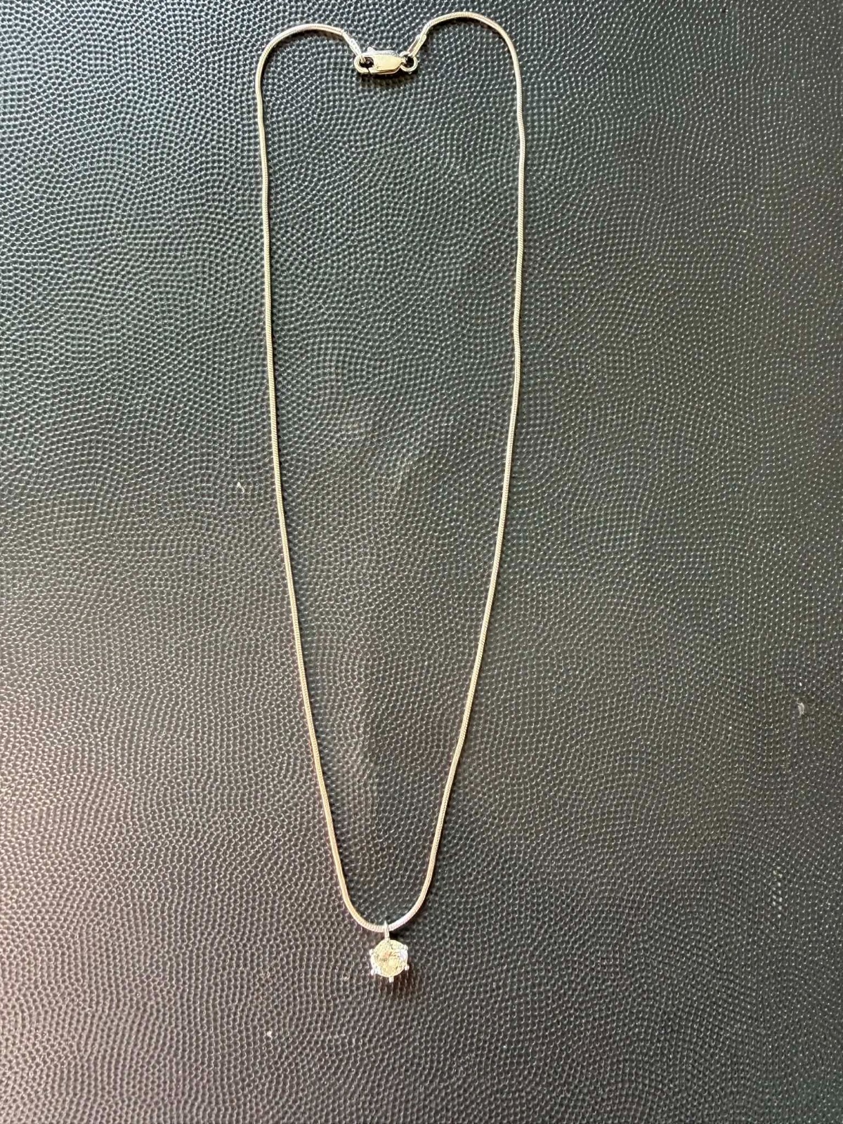 Natural 1.063 CT Diamond Platinum Pendant – Very Light Yellow Diamond Pt900