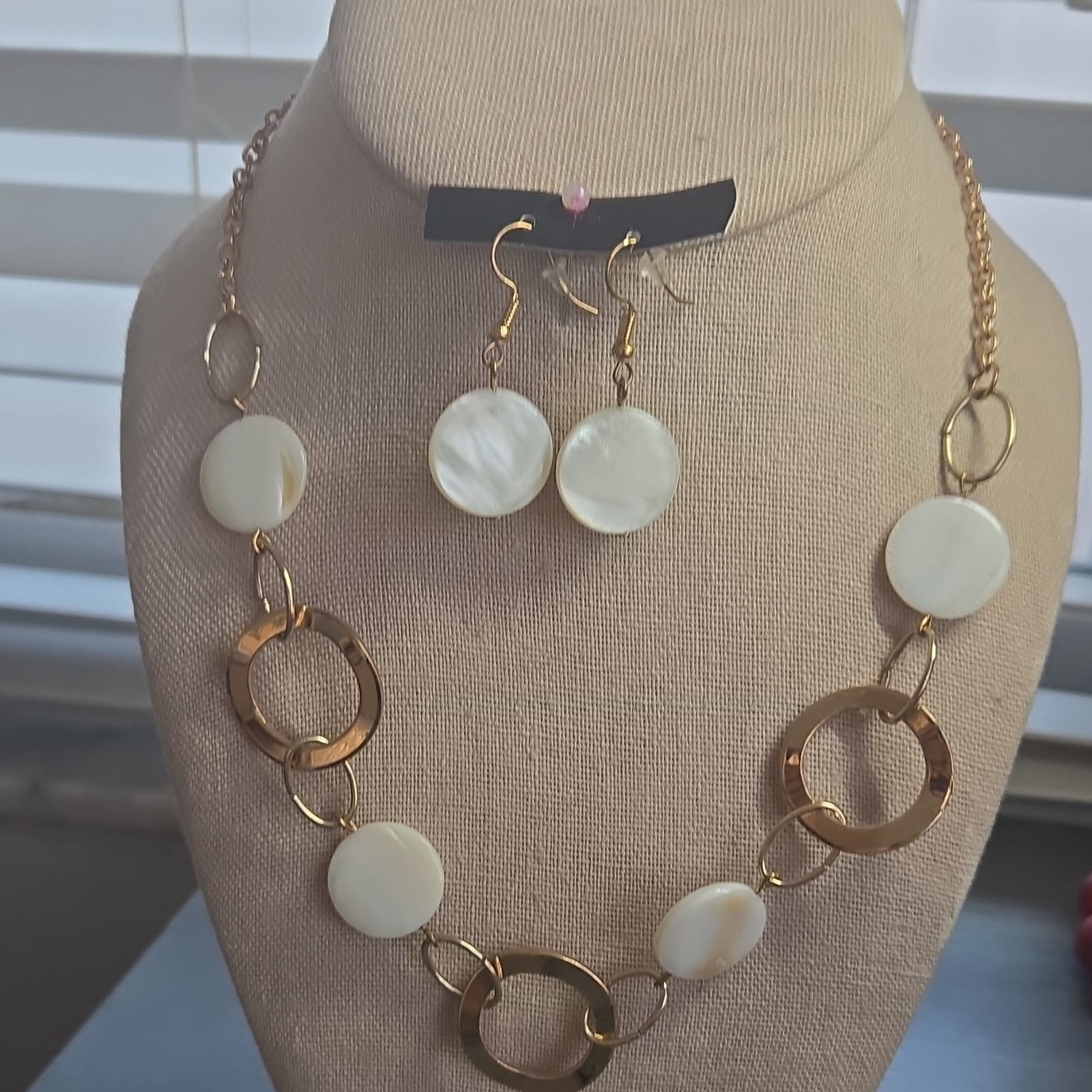 Luxury Elegant Necklace Set – Timeless Beauty for Every Special Occasion