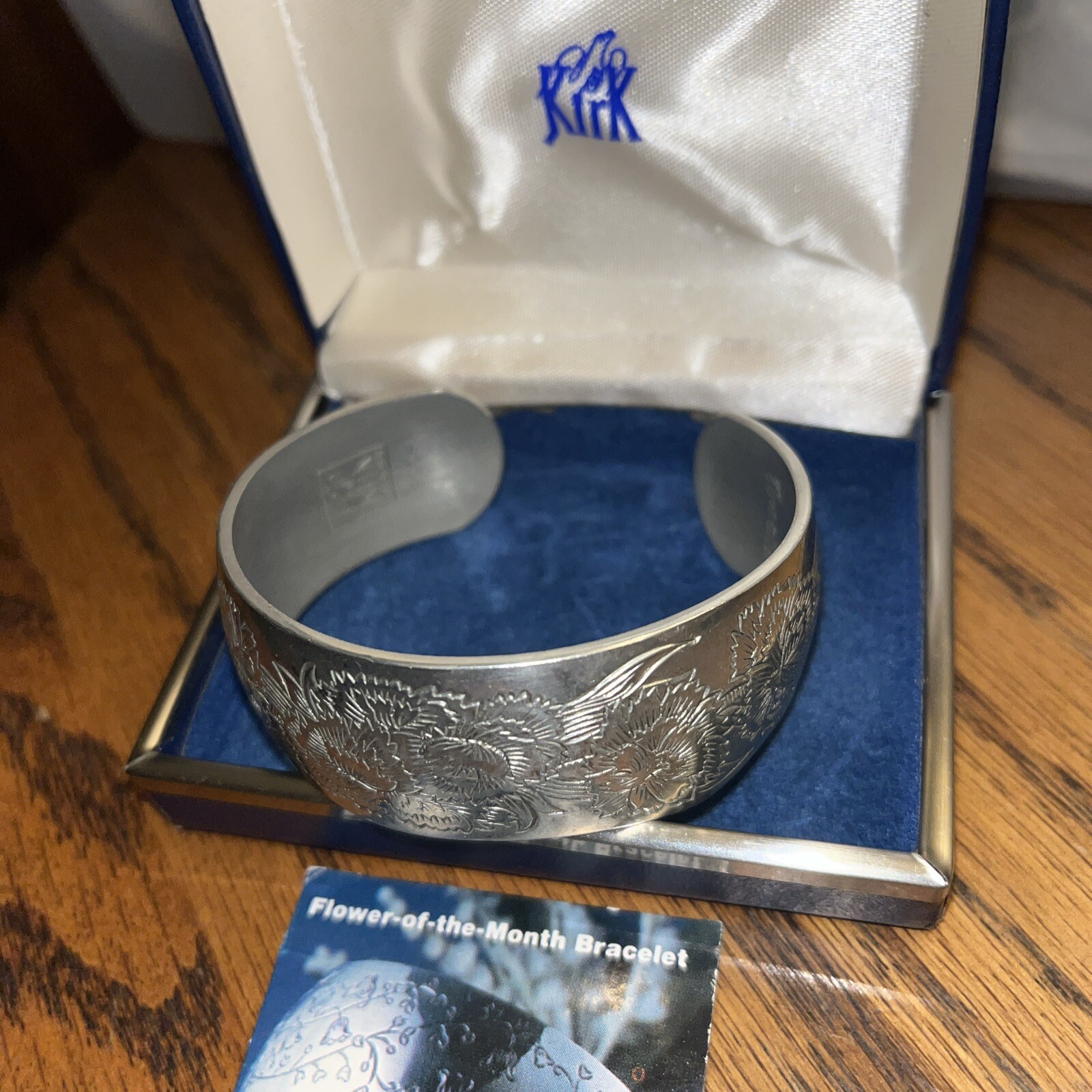 Kirk Stieff Vintage 900-1 Pewter Flower of the Month Carnation Bracelet
