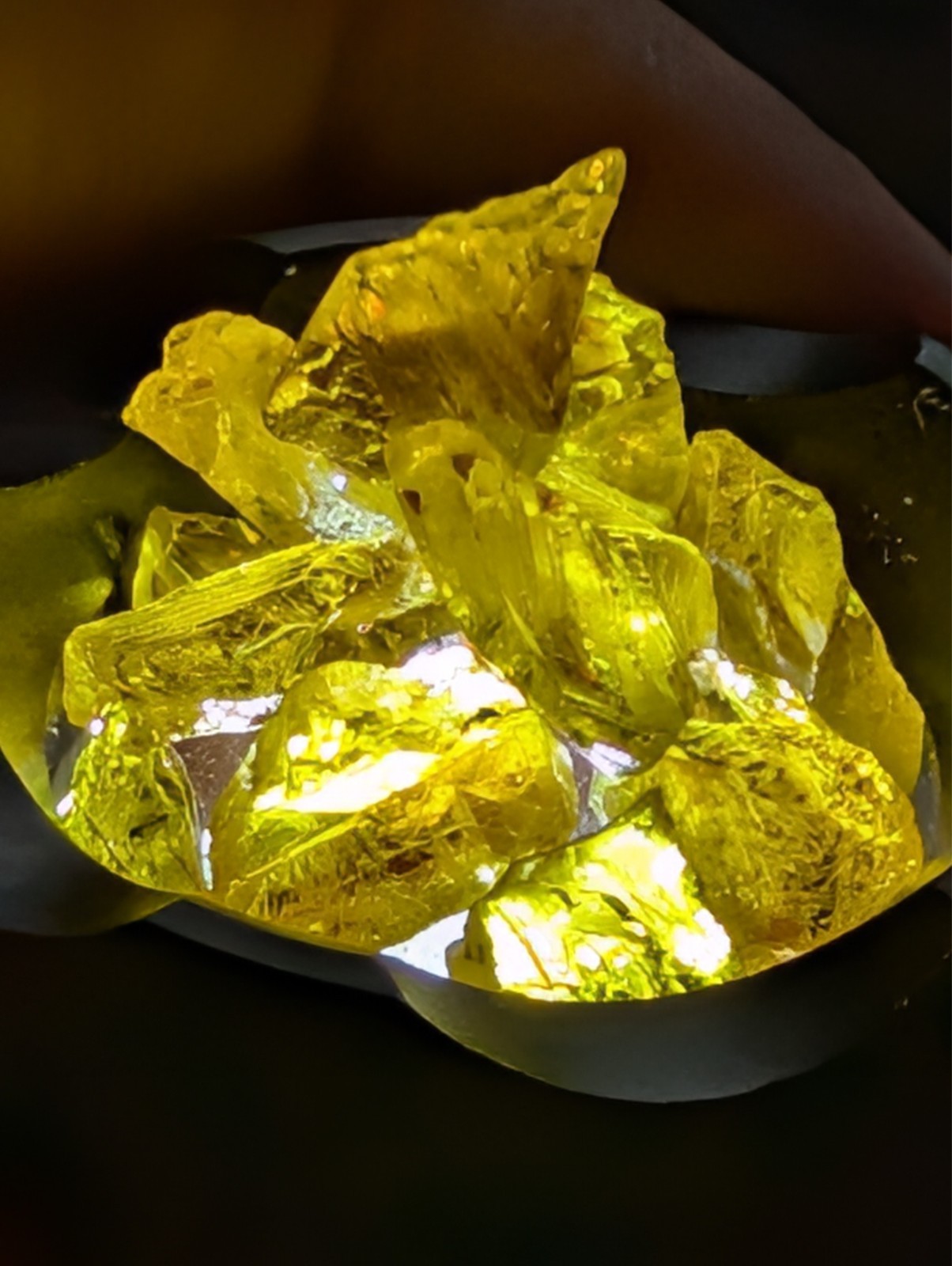 USA seller 25.43 ct IF flawless Sphene gemstone facet rough gemstone specimen