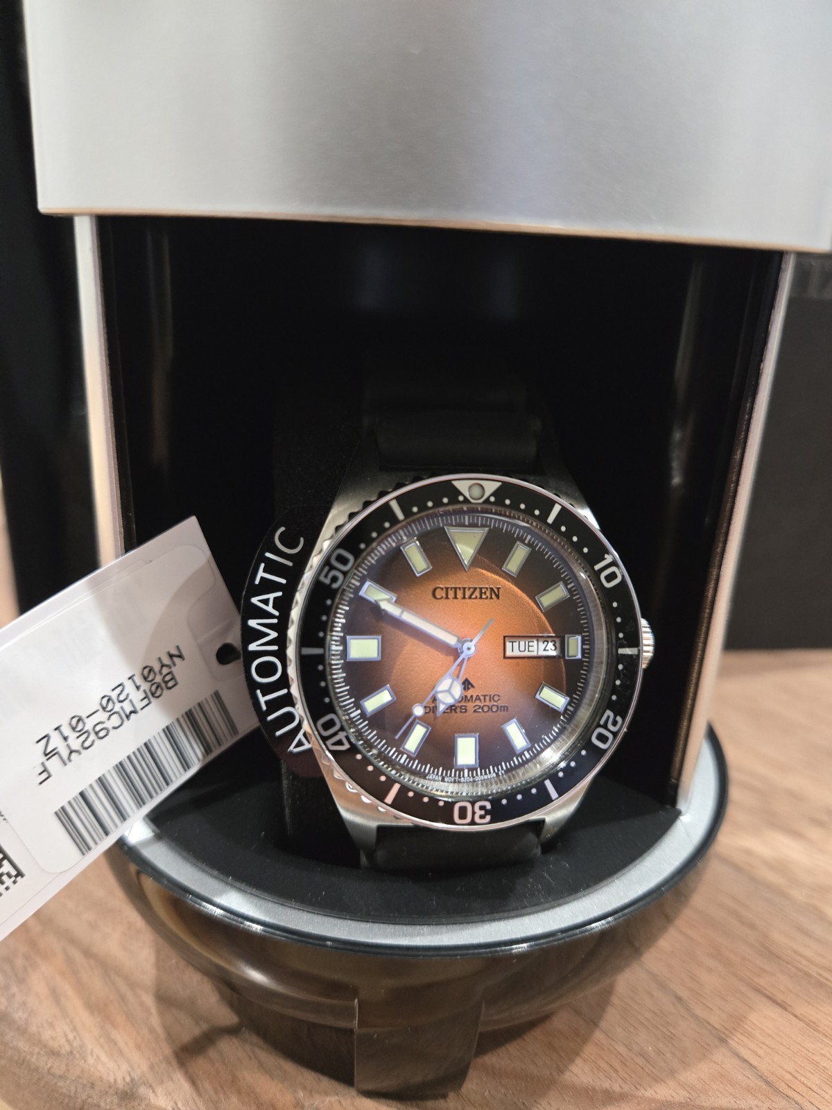 Citizen Promaster Auto Diver 41mm Orange Sunburst Dial Black Rubber Strap Box