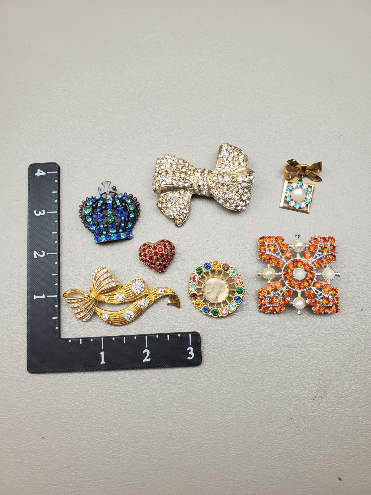 Vintage Modern Brooch Lot Rhinestone Bow Crown Heart Cameo Snowflake 7 Pc