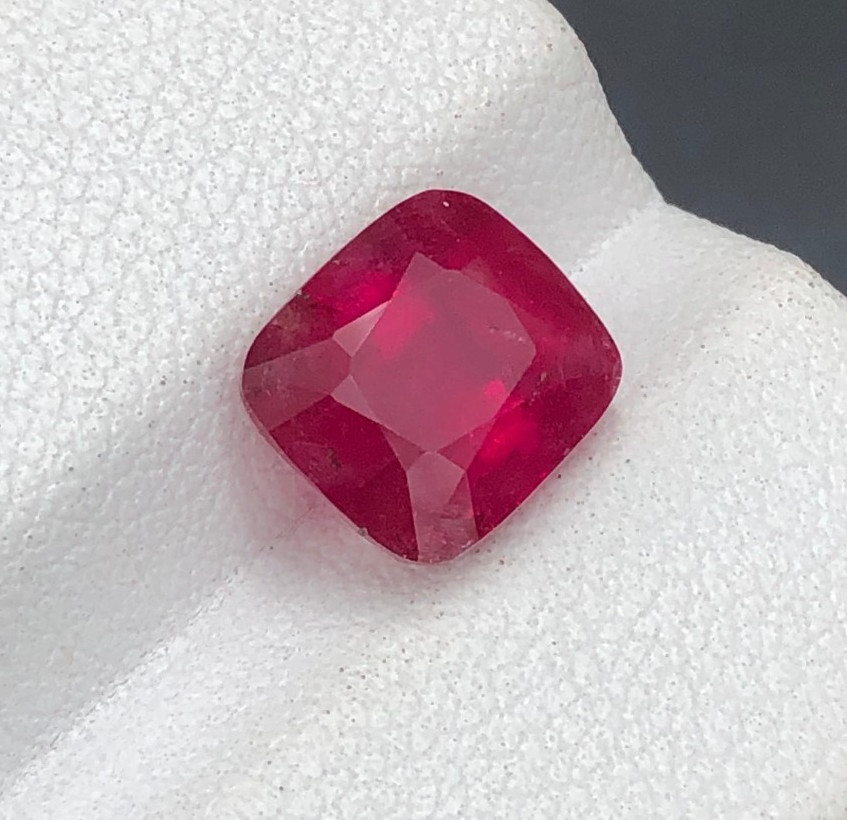 3.83ct Afghanistan Natural Red Loose Rubellite Gemstone For Jewelry Designers.