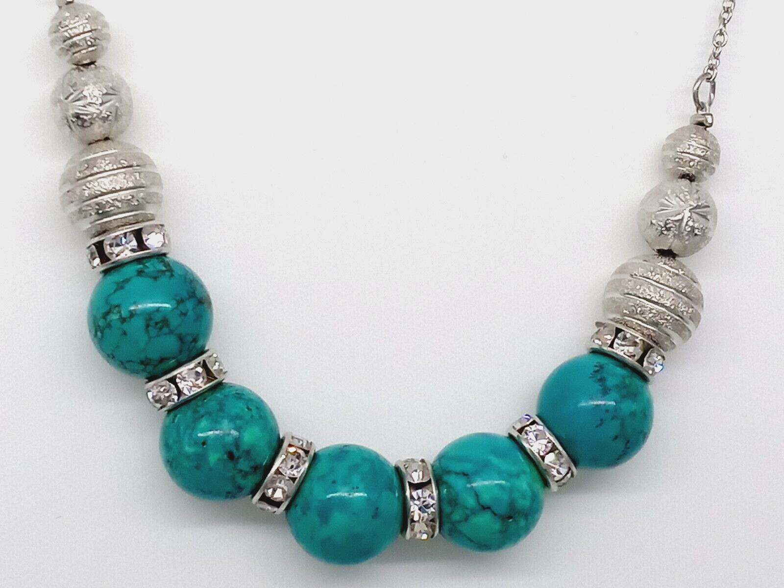 Green and Black Bead Rhinestone Chain Necklace Silver Tone Metal Clear Crystals