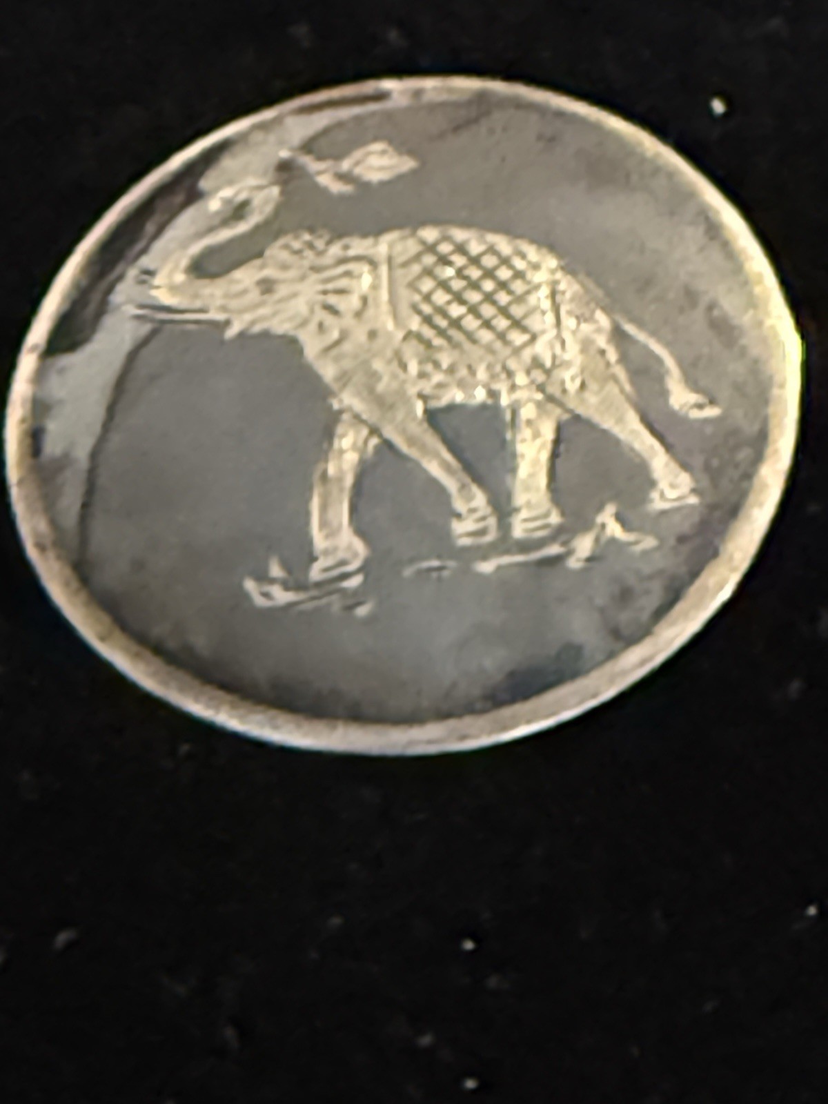 Vintage Silver Siam Elephant Round Brooch/ Pendant. Beautiful!!
