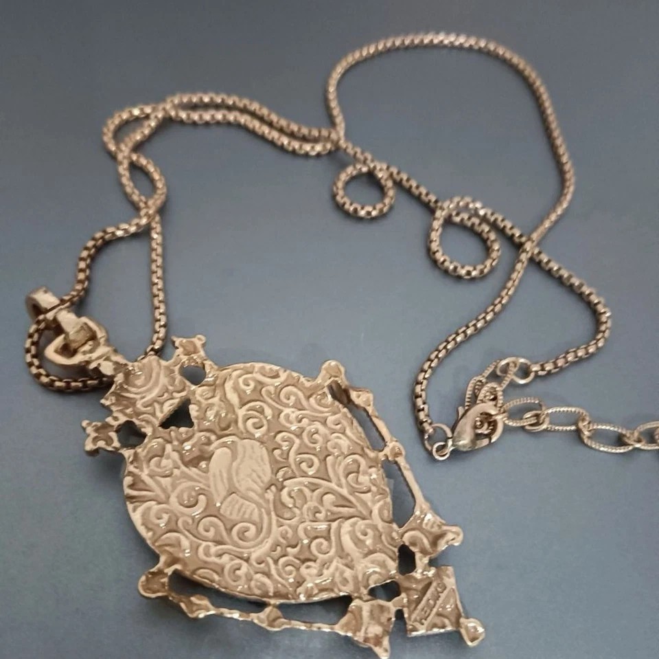 Vintage European Heart Enamel Necklace Unique Art Inlay Retro Pendant Jewelry