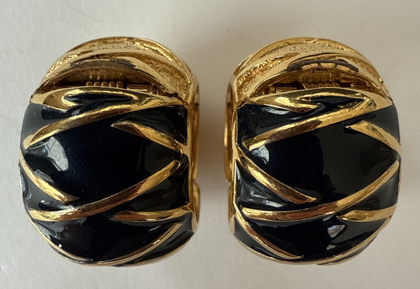 Vintage St John Hinged Enamel Hoop Earrings Gold Tone None Pierced