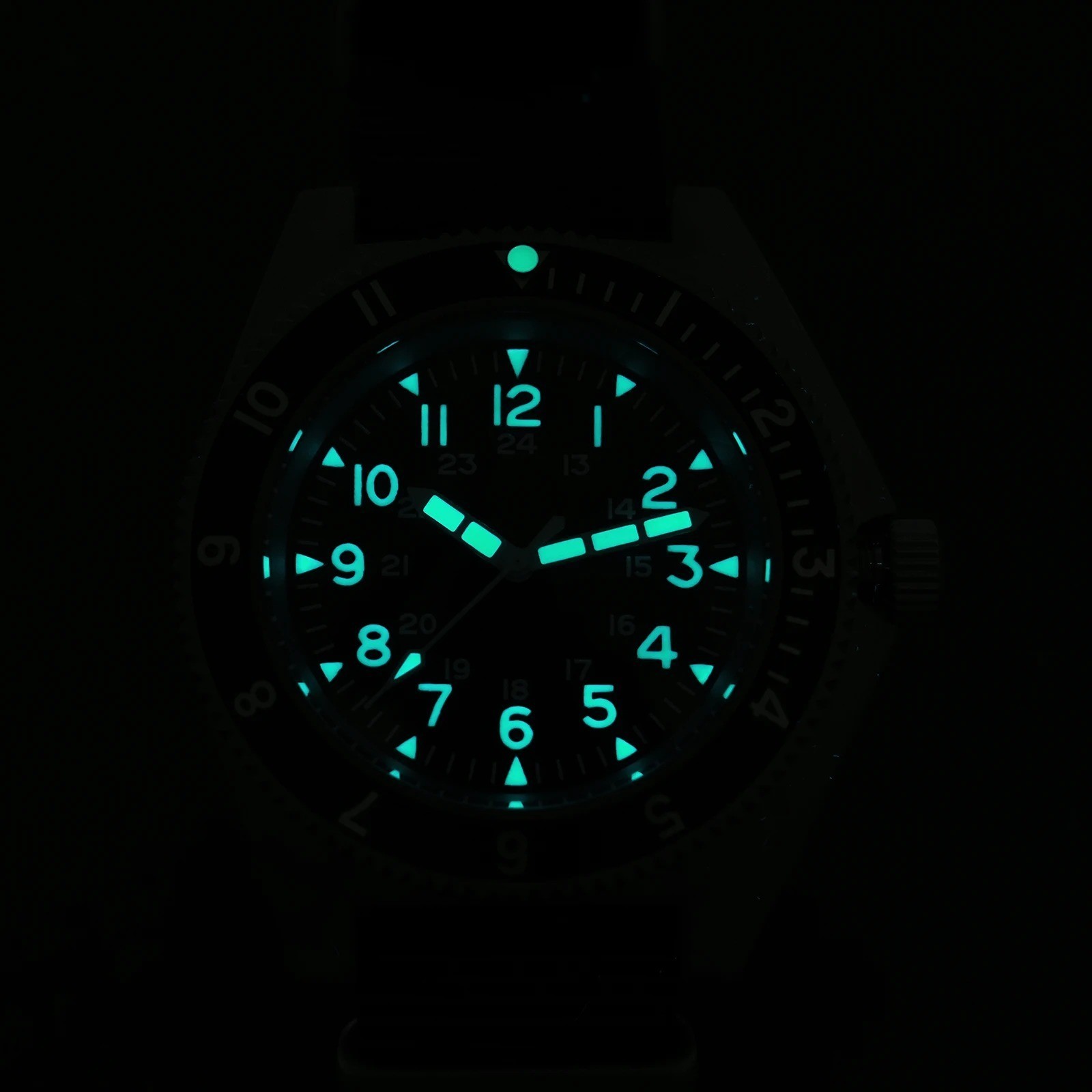 New Watchdives WD1972 Quartz Watch VH31 Sweep Movement Sapphire 20Bar Waterproof